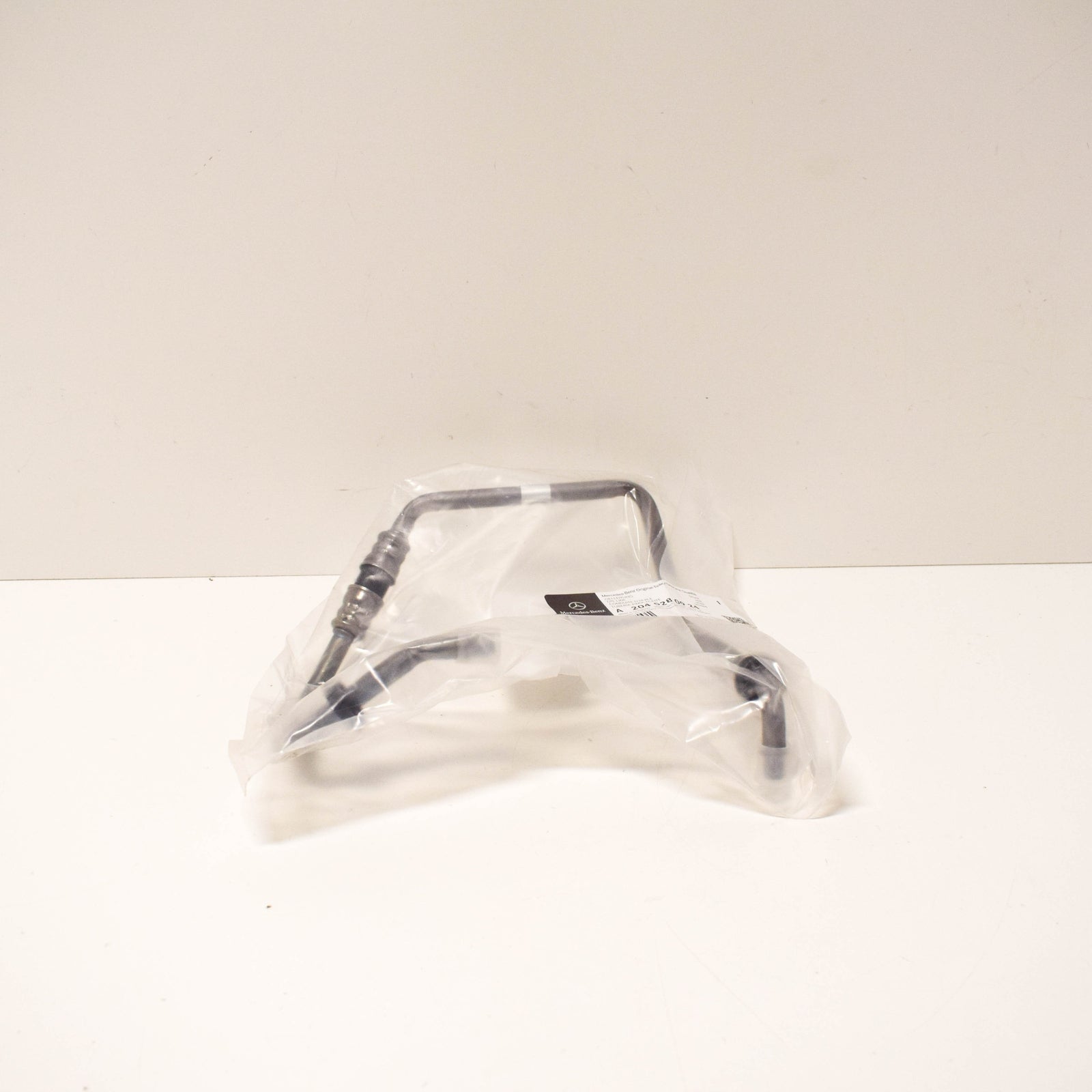 NEW MERCEDES-BENZ C-CLASS W204 RADIATOR OIL LINE A2045280924 ORIGINAL