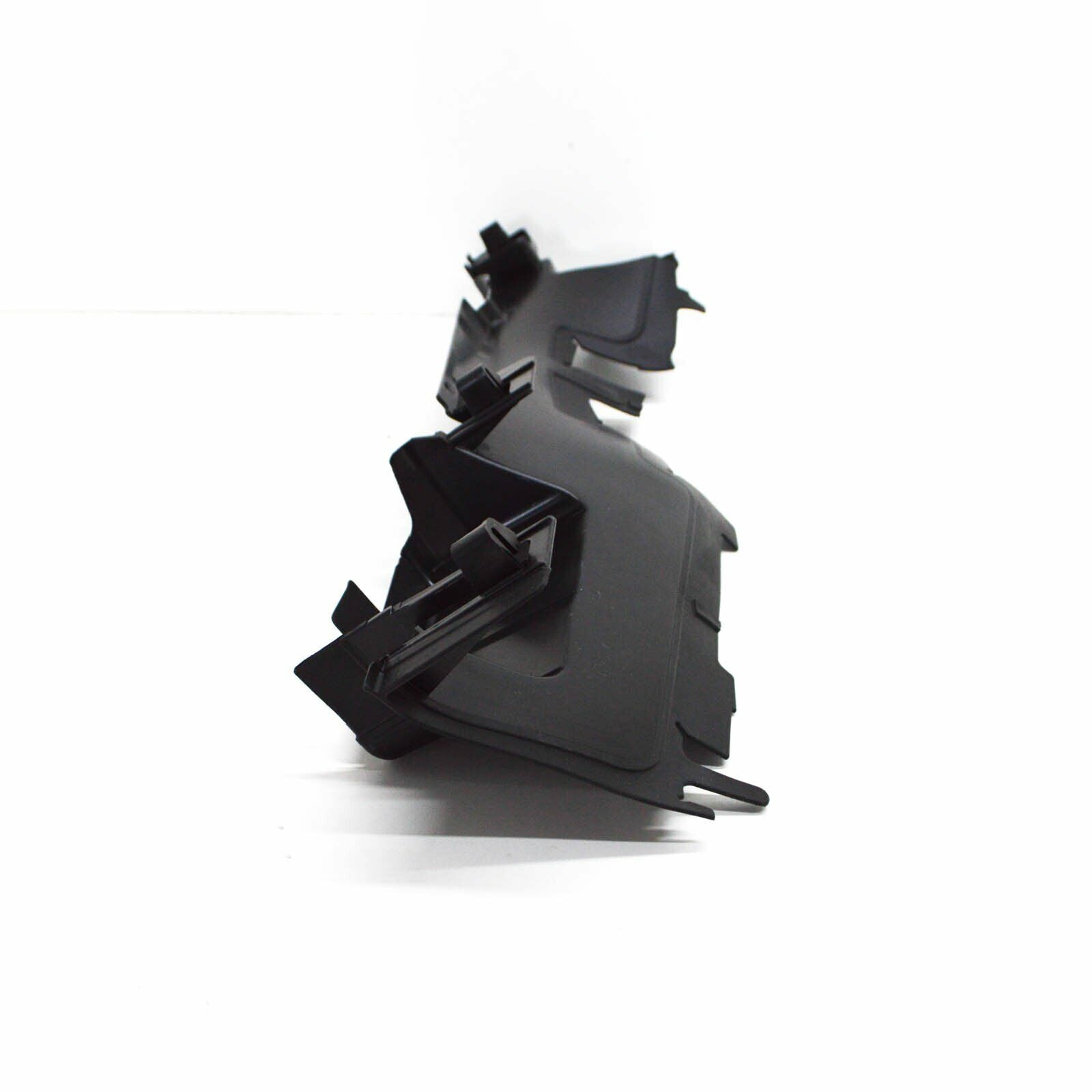 NEW VOLKSWAGEN PASSAT B8 LEFT RADIATOR AIR GUIDE 3G0121284A ORIGINAL