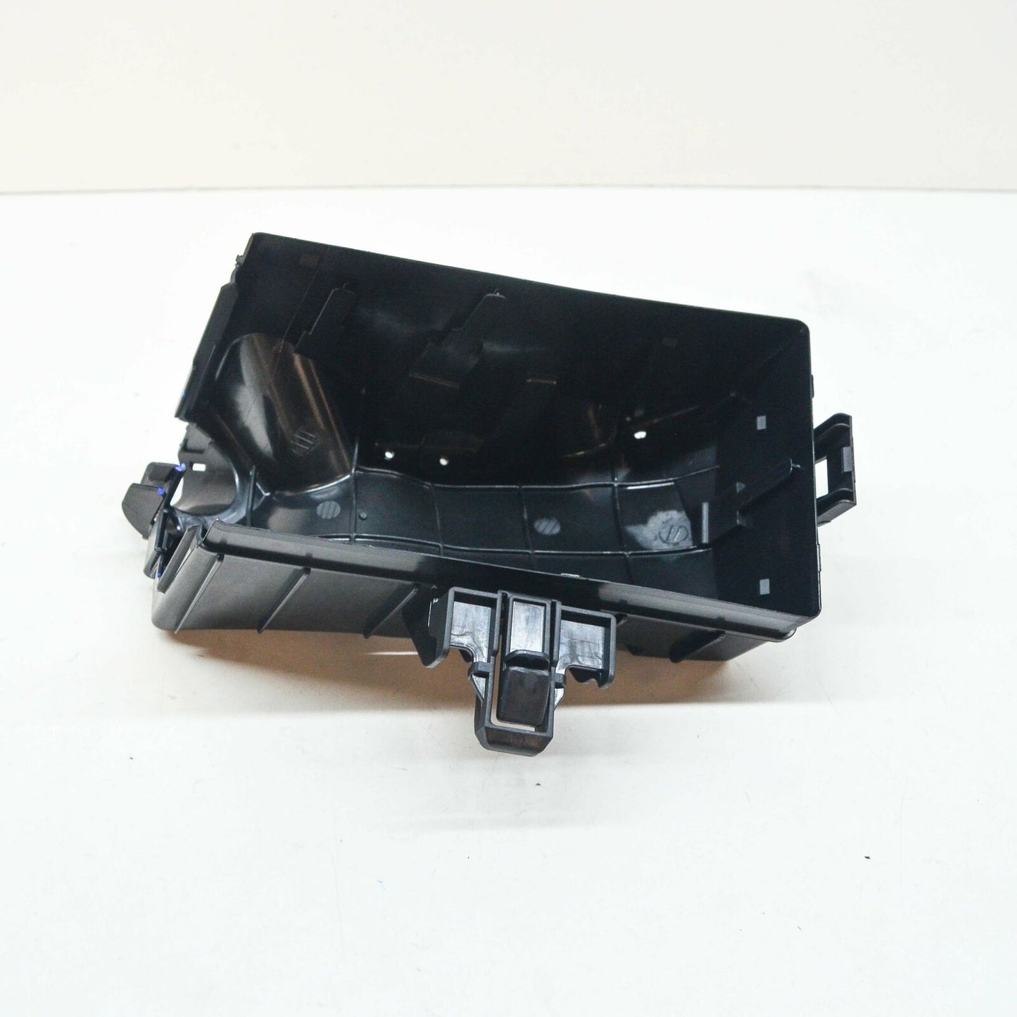 NEW AUDI Q3 F3 ENGINE BAY CENTRAL FUSE AND RELAY BOX HOUSING 5Q0907361G ORIGINAL