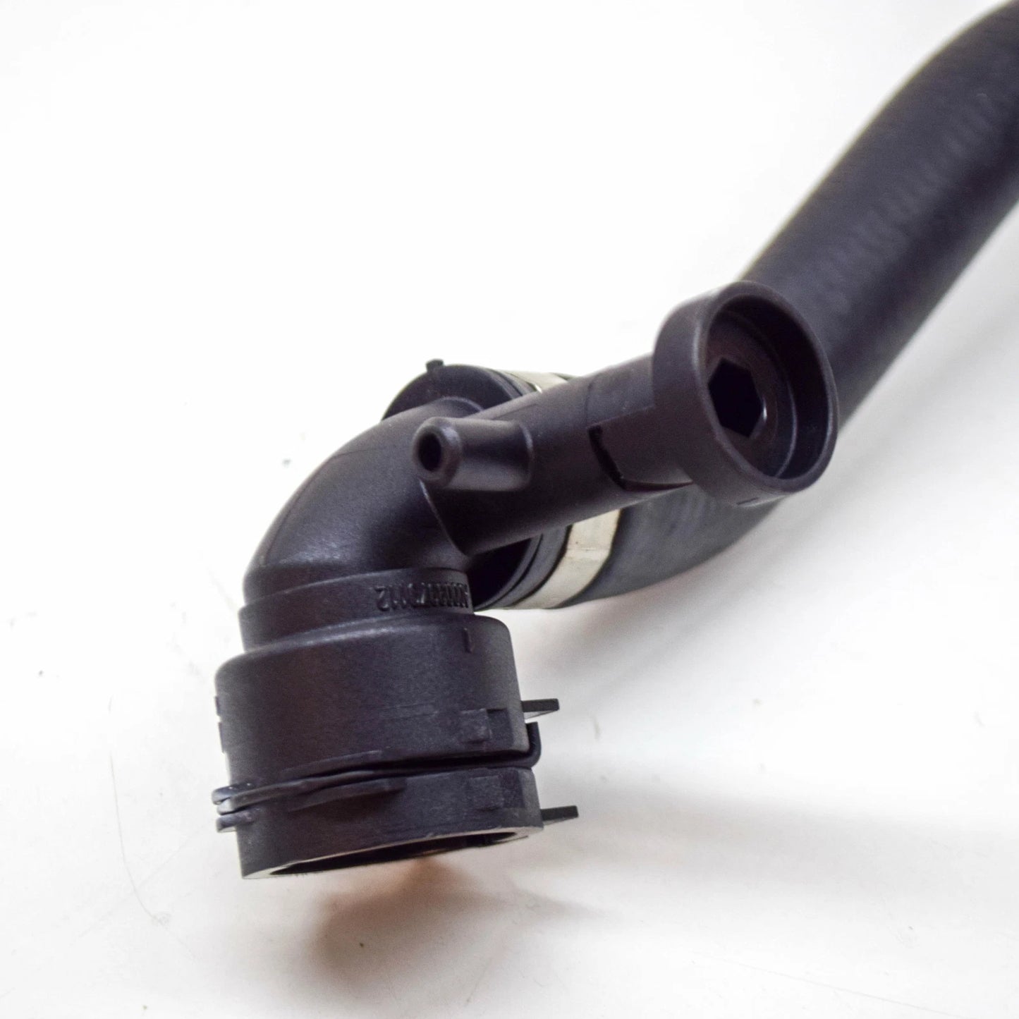 NEW MB GLC X253 RADIATOR LOWER COOLANT RETURN HOSE A2385019300 ORIGINAL