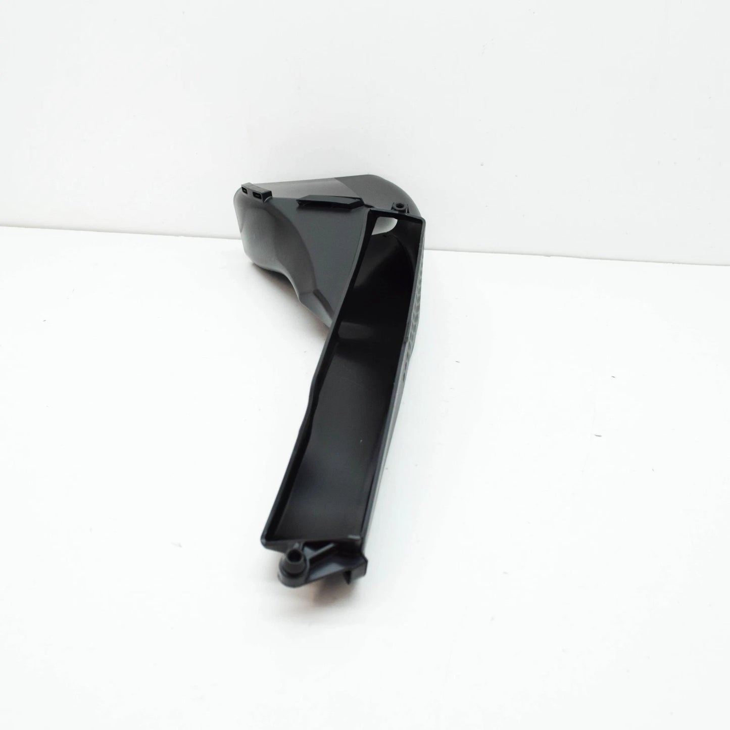 NEW AUDI A4 AVANT B9 ENGINE AIR INTAKE GUIDE 8W0129618B ORIGINAL
