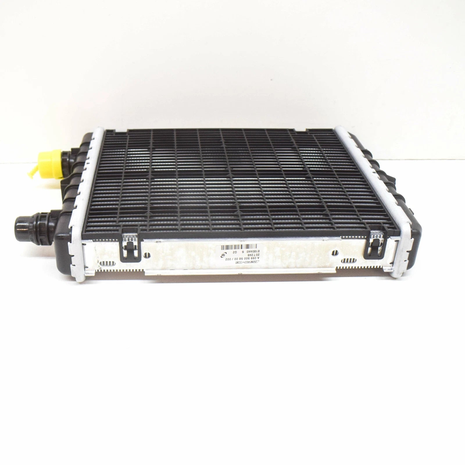NEW MERCEDES-BENZ E W213 AMG AUXILIARY COOLANT RADIATOR A0995005800