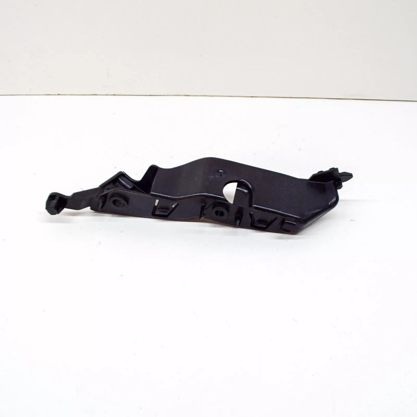 NEW AUDI TT 8S MK3 QUATTRO FRONT RIGHT BUMPER BRACKET 8S0807184B ORIGINAL