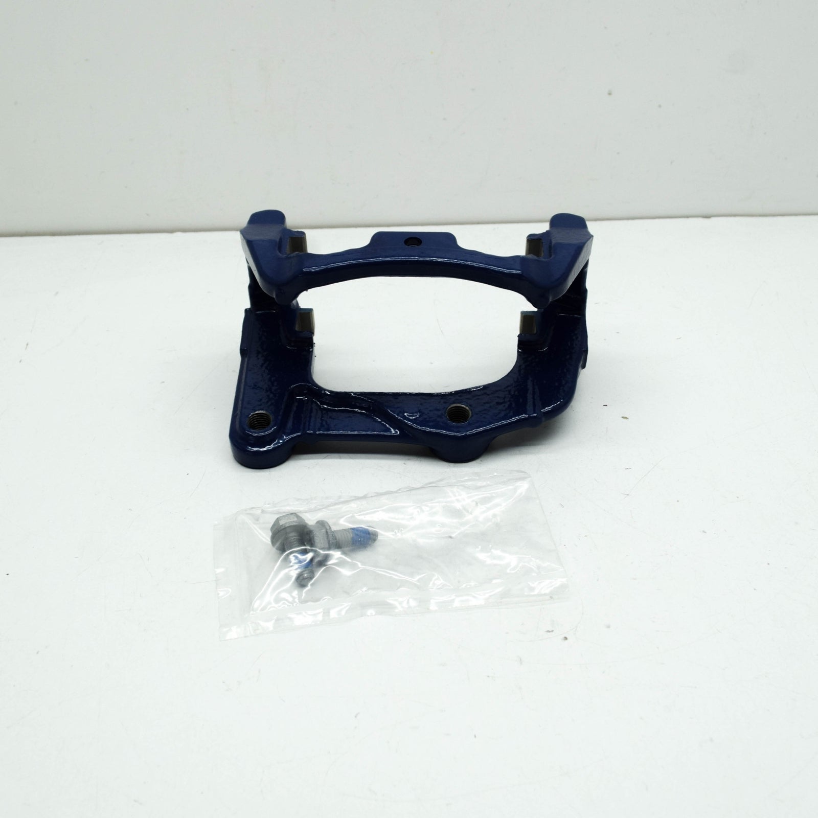 new bmw 5 g30 rear left wheel caliper carrier bracket 34206891915 original