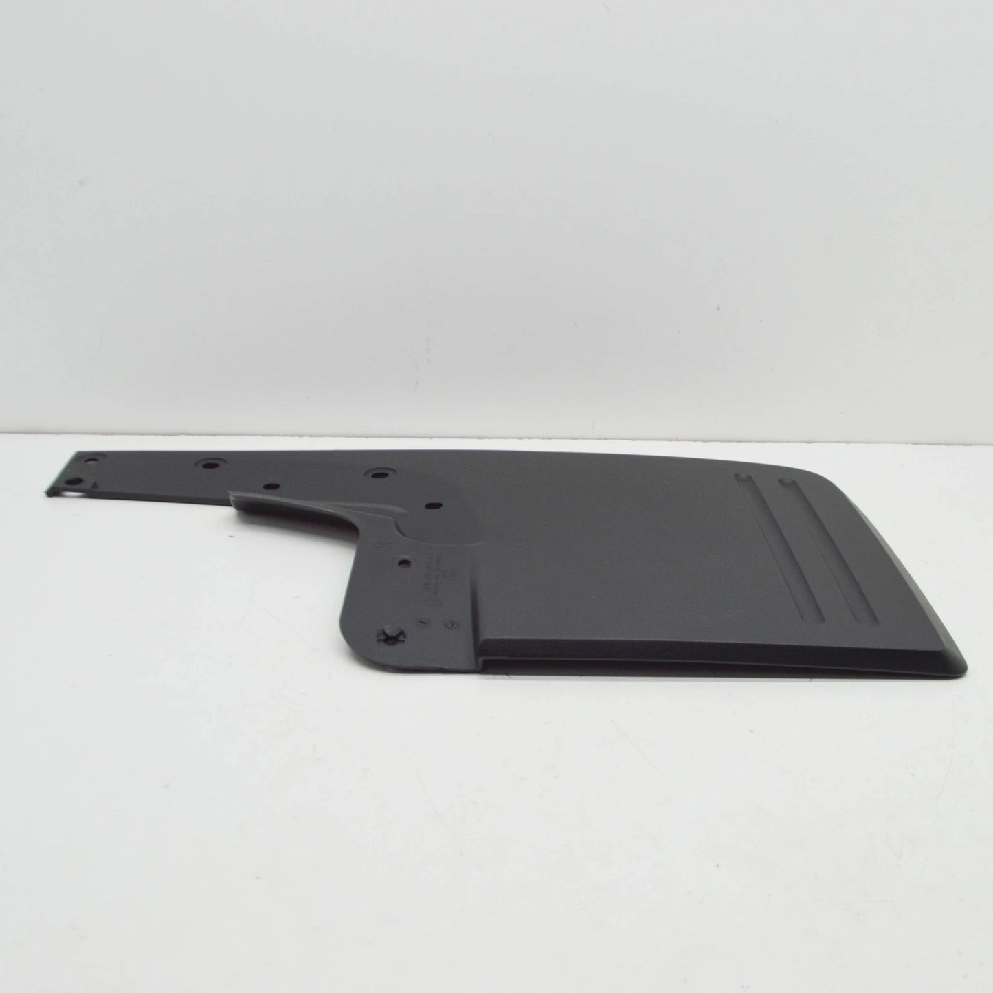 NEW VOLKSWAGEN AMAROK 2H REAR RIGHT MUDGUARD 2H0821812G9B9