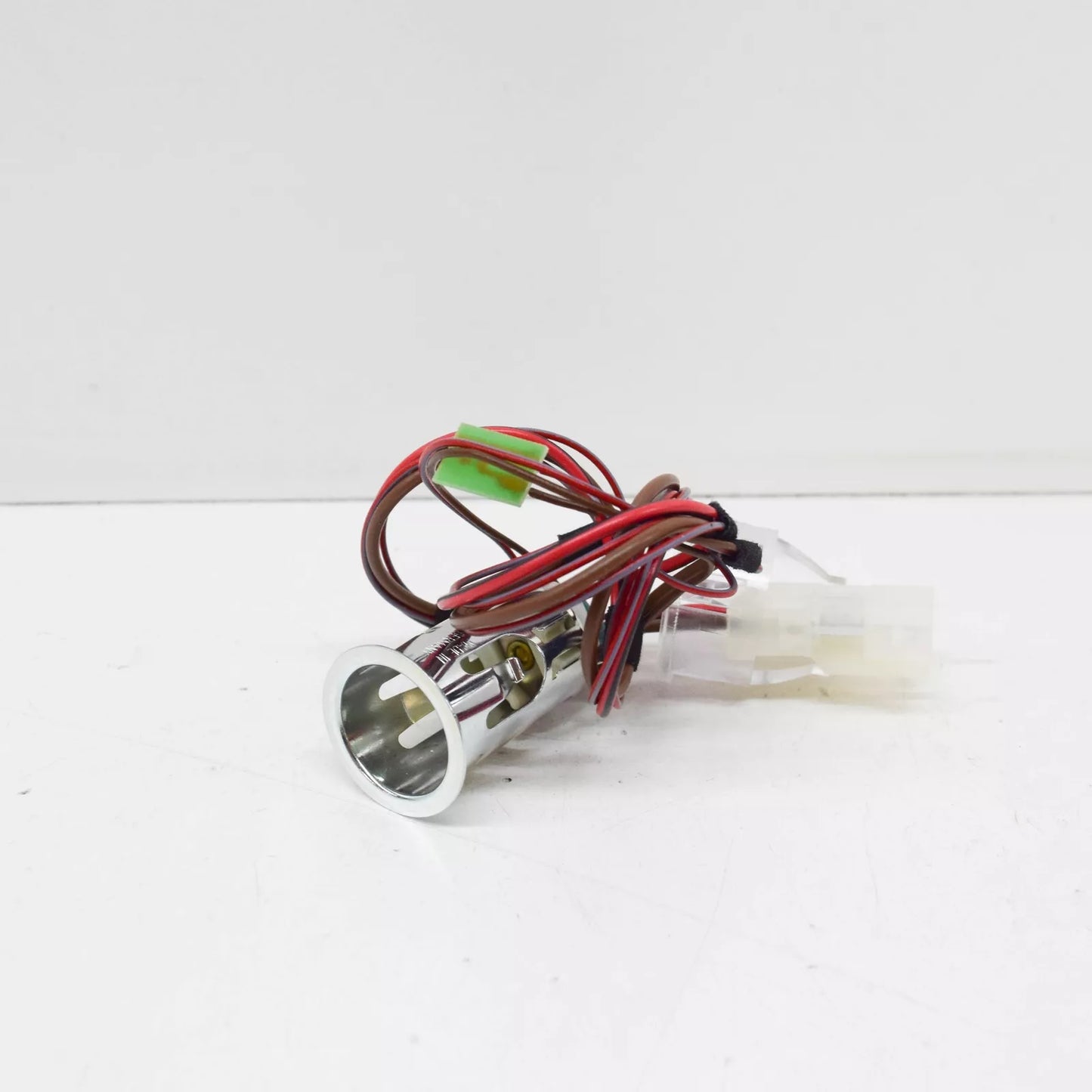 NEW BMW 5 F10 CIGARETTE LIGHTER SOCKET 61346977675 ORIGINAL