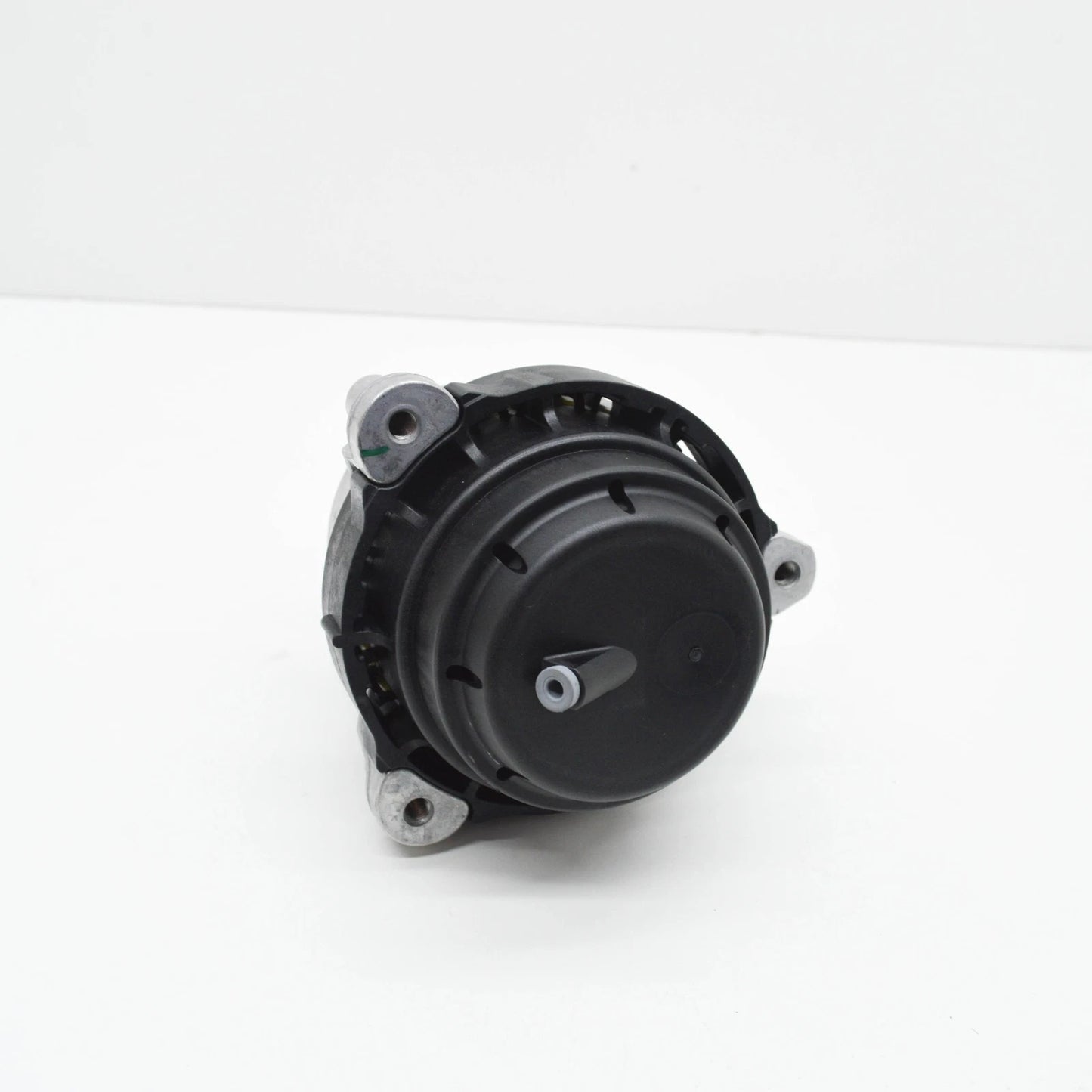 NEW BMW 5 G30 RIGHT SIDE ENGINE MOUNT 22116860500 6860500 ORIGINAL