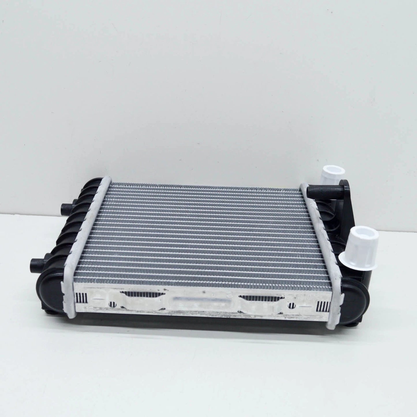 NEW AUDI A4 AVANT B9 ADDITIONAL COOLER FOR COOLANT 8W0121218