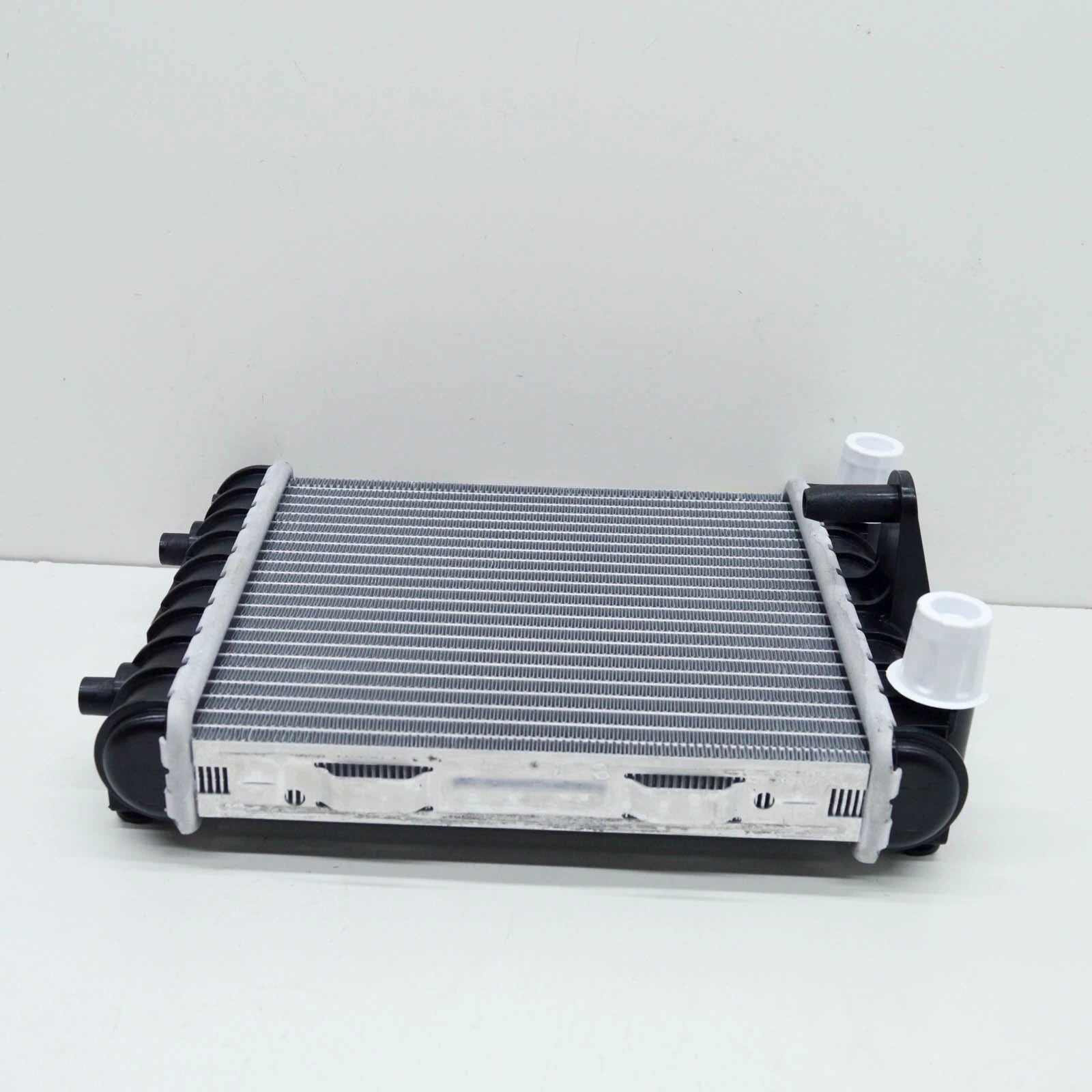 NEW AUDI A4 AVANT B9 ADDITIONAL COOLER FOR COOLANT 8W0121218