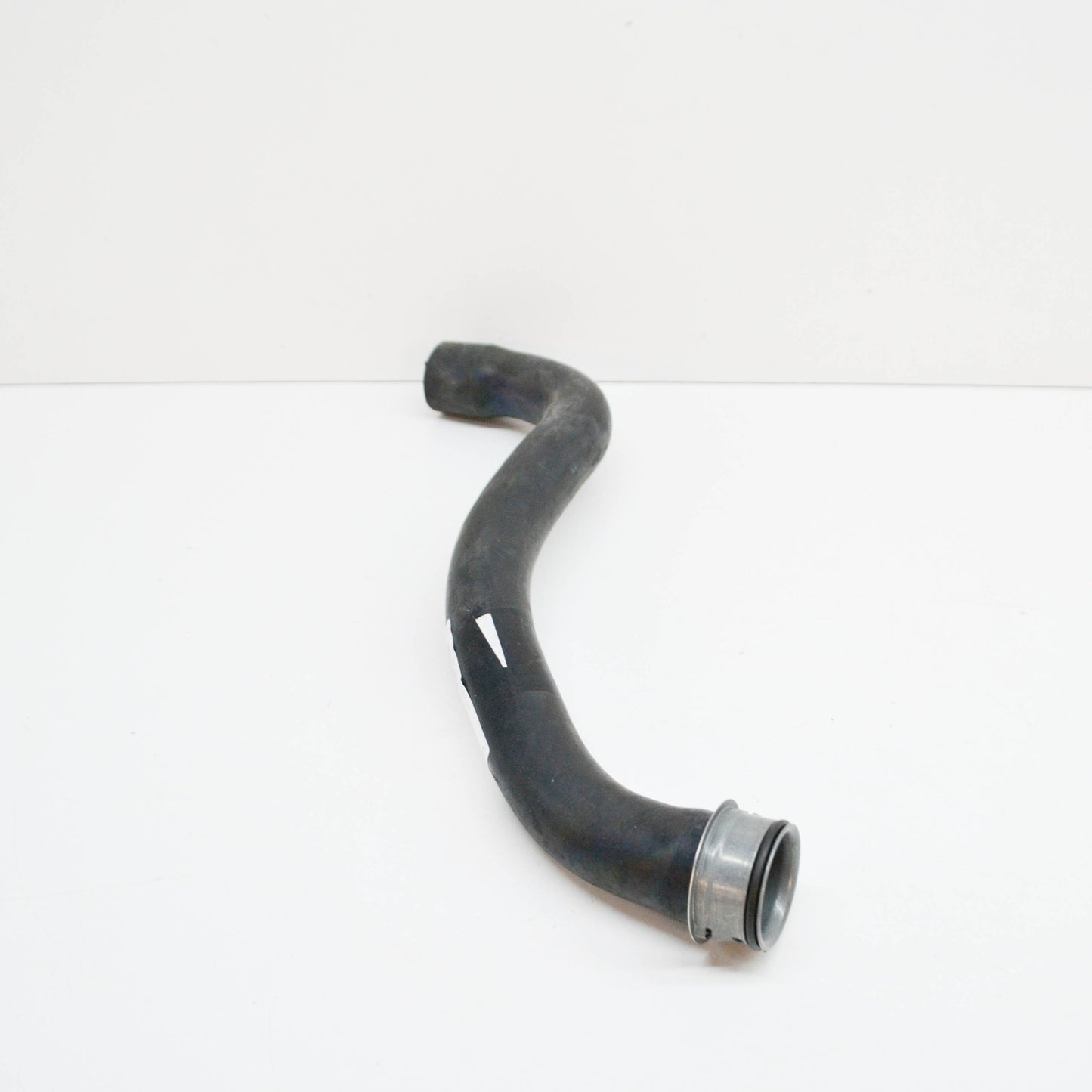 NEW MERCEDES-BENZ C W204 LEFT SIDE RADIATOR HOSE A2045010582 ORIGINAL