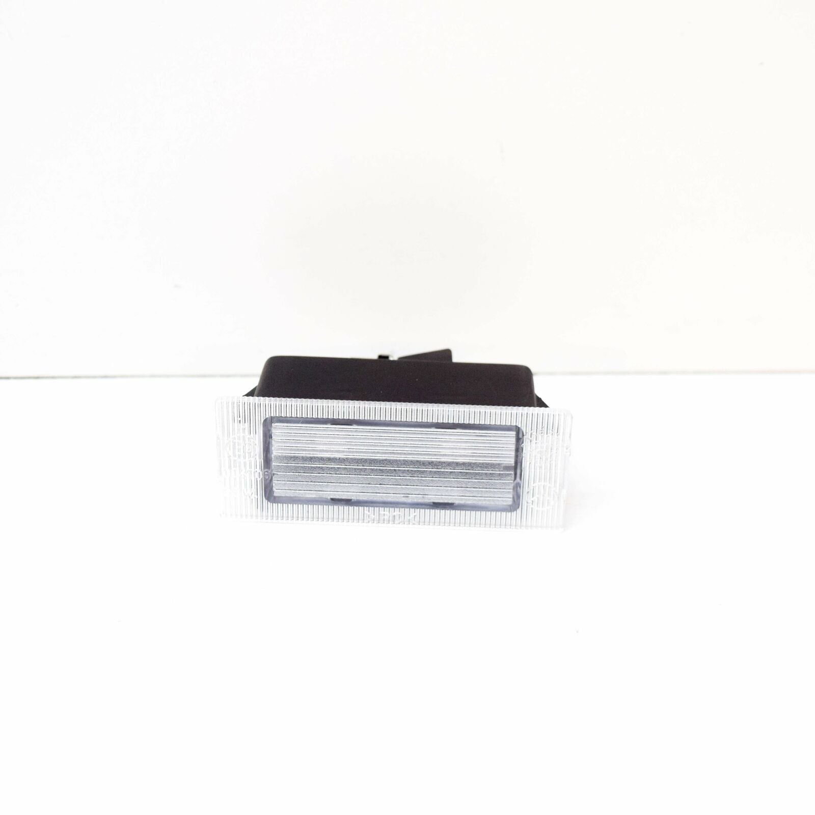 NEW MERCEDES-BENZ VITO W638 REAR LICENSE PLATE LAMP A6388200356 ORIGINAL