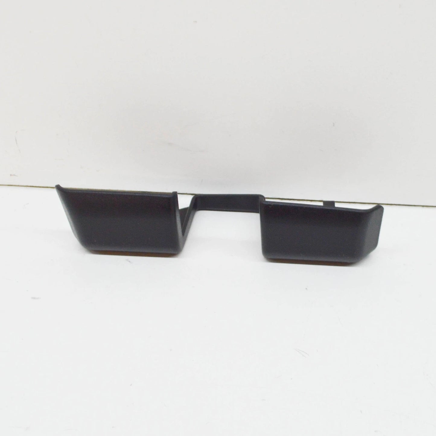 NEW BMW Z3 COUPE E36 LEFT TRUNK HINGE COVER 51718401013 8401013 ORIGINAL