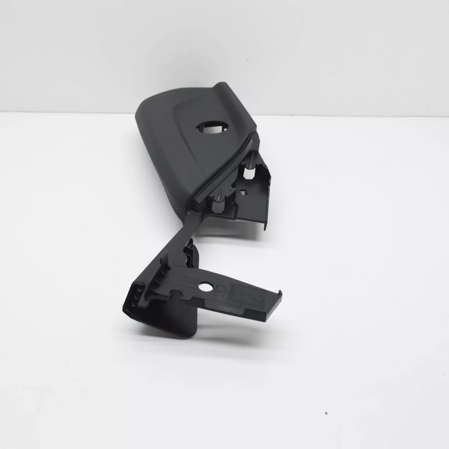 NEW MERCEDES-BENZ C W205 FRONT RIGHT SEAT COVER TRIM A20591916229051