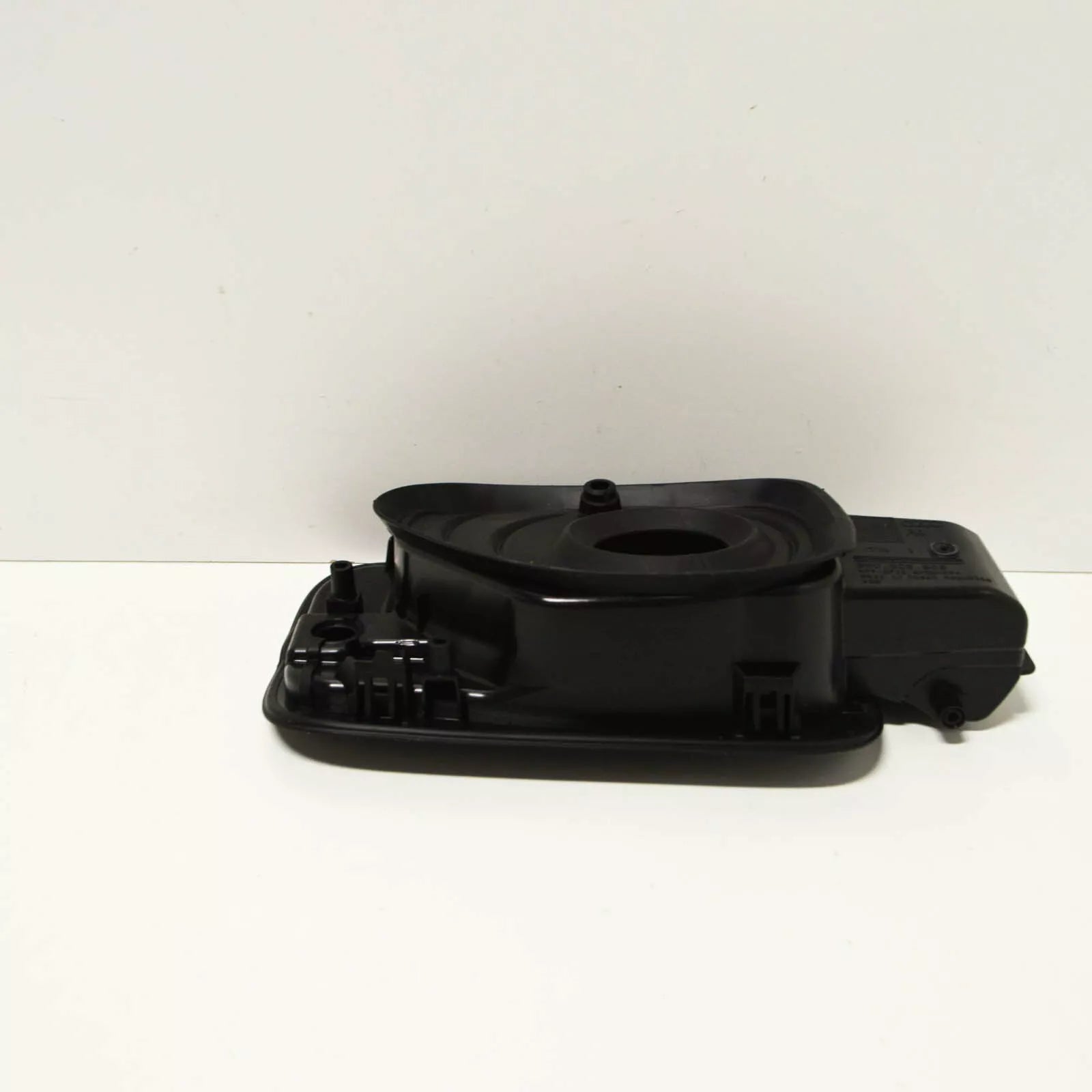 NEW AUDI A4 B9 FUEL FILTER POCKET HOUSING 8W0809906