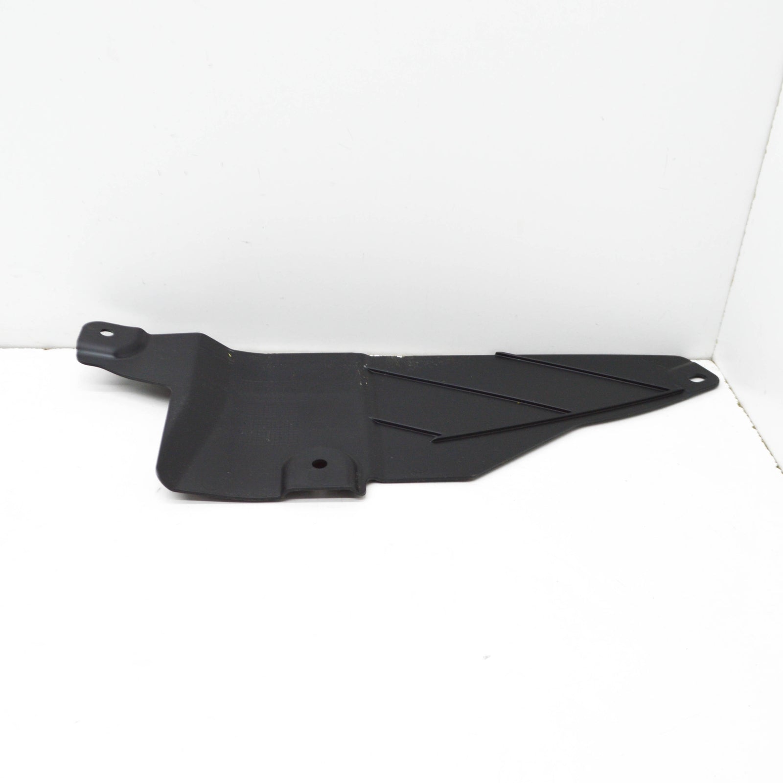 new bmw i8 i12 rear left aero cover 51757387415 original