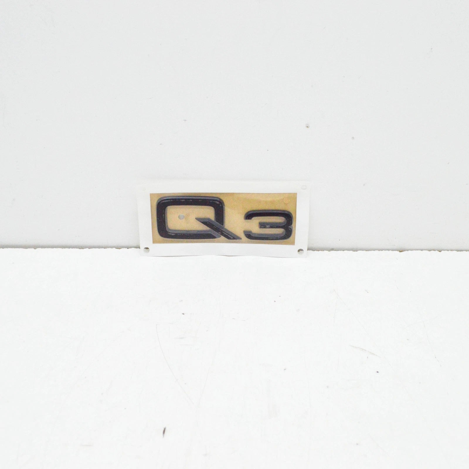 NEW AUDI Q3 8U REAR EMBLEM BADGE 8U0853741AT94