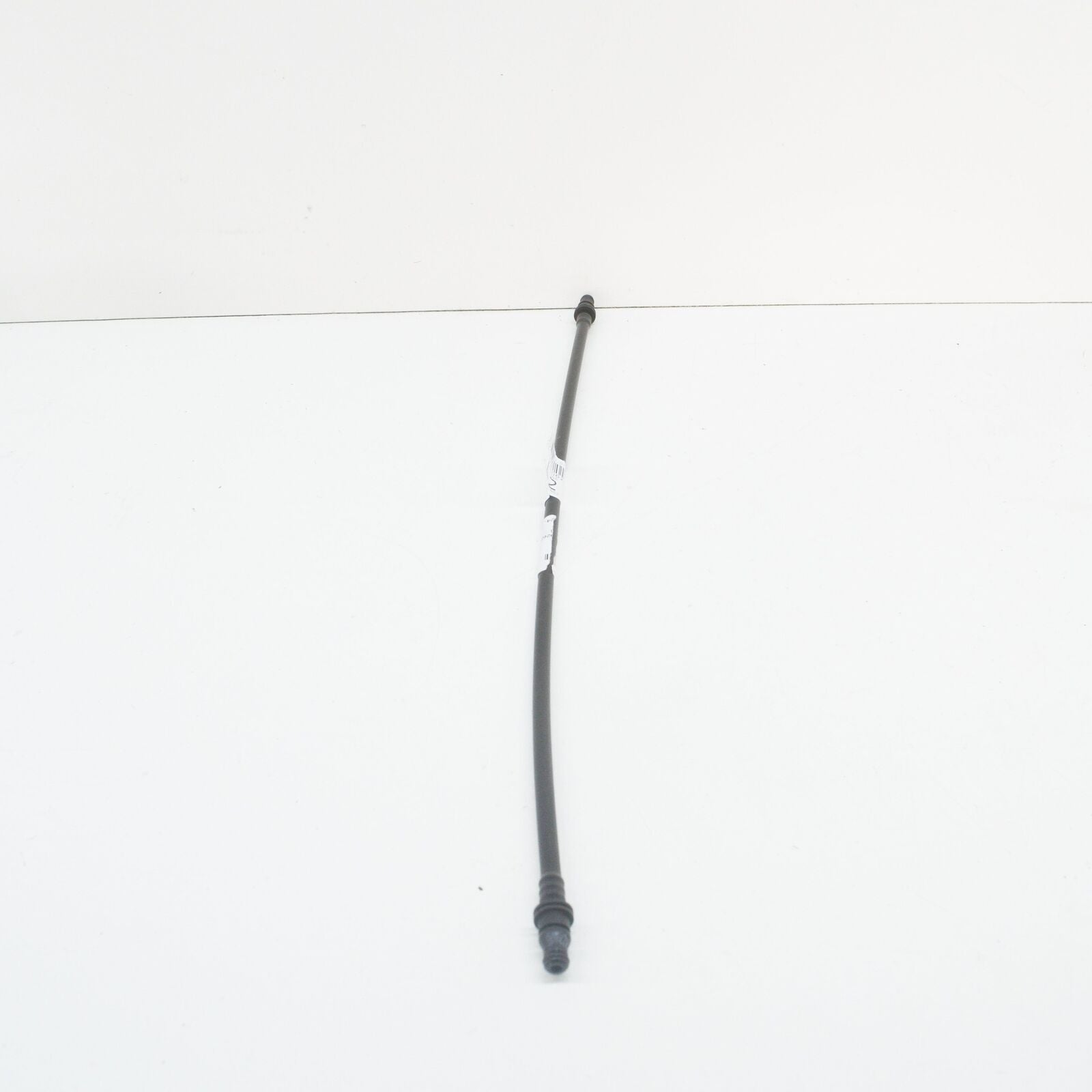 NEW MB E-CLASS W211 ENGINE COOLANT EXPANSION TANK HOSE A2115010625 ORIGINAL