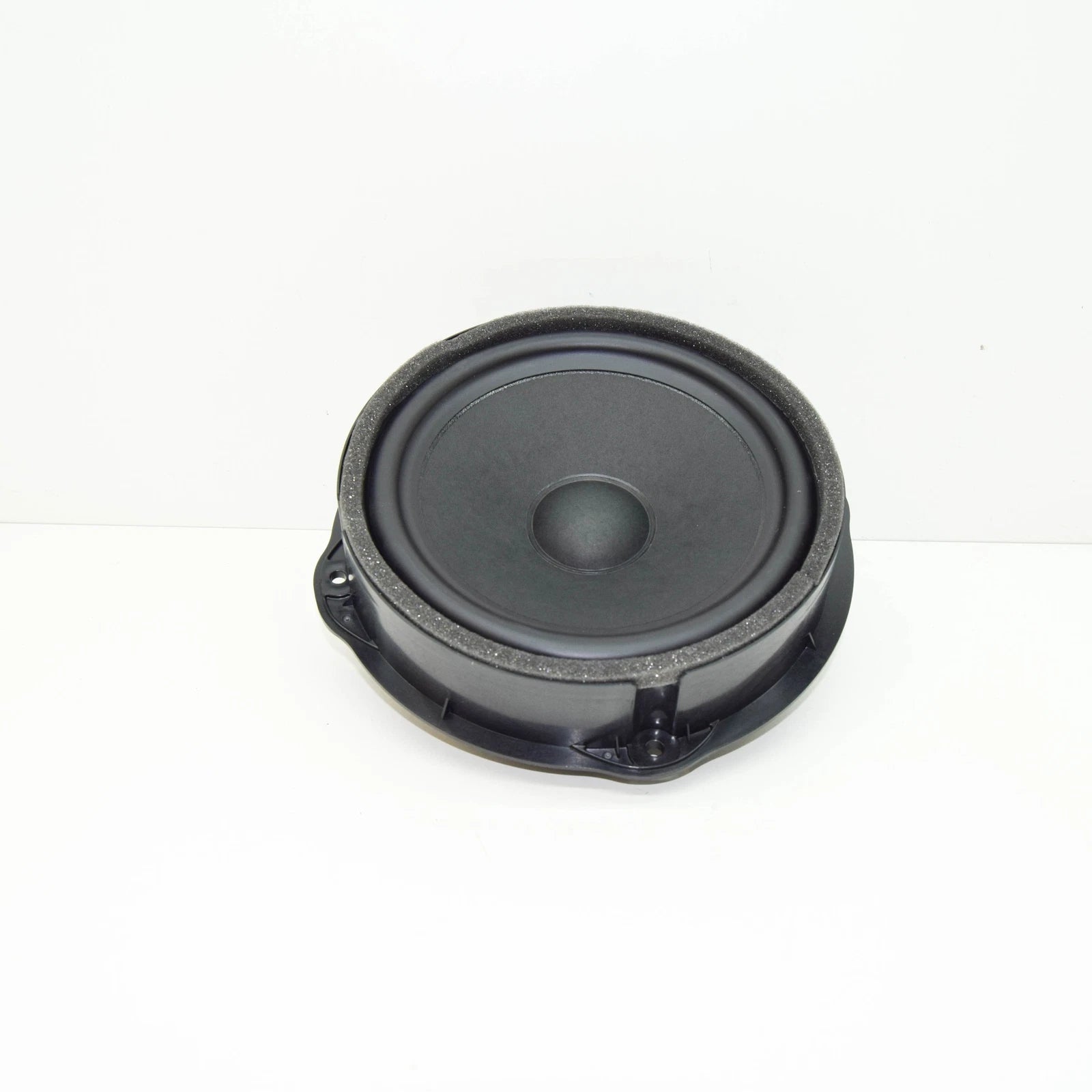 NEW AUDI Q2 GA FRONT LEFT DOOR BASS LOUDSPEAKER 83A035415B ORIGINAL