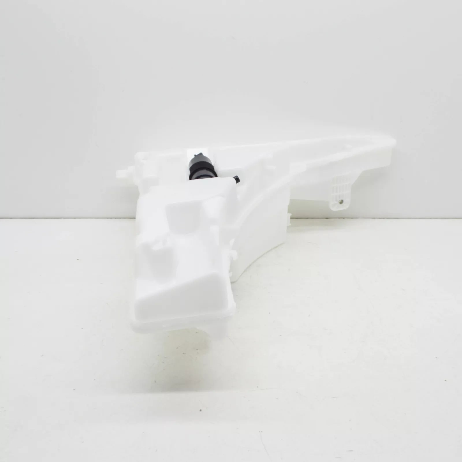 NEW AUDI A6 C8 WINDOW WASHER RESERVOIR TANK 4K0955453G