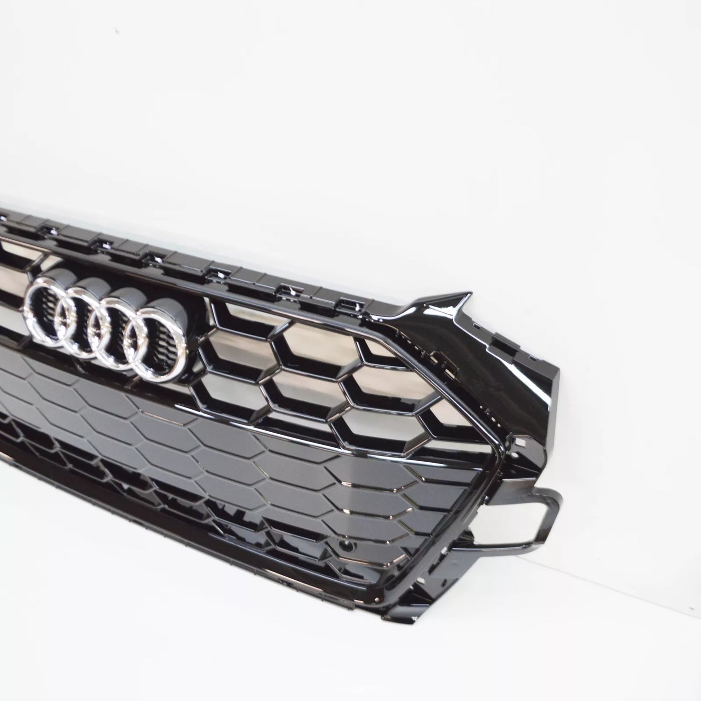 NEW AUDI A4 AVANT B9 RADIATOR GRILLE 8W0853651DTT94 8W0853651DT T94 ORIGINAL