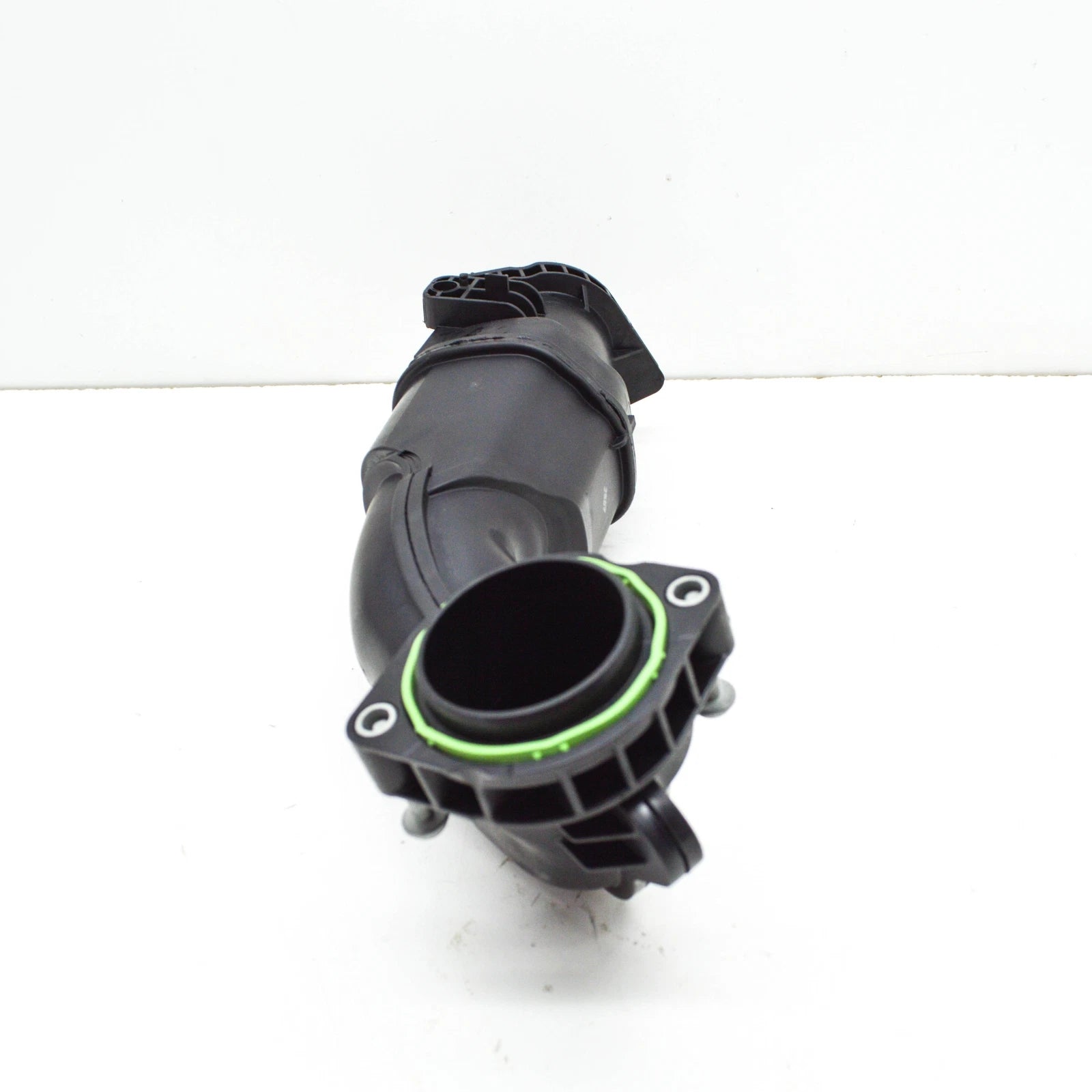 NEW AUDI Q8 4MN INTERCOOLER PRESSURE HOSE 06M145673DA