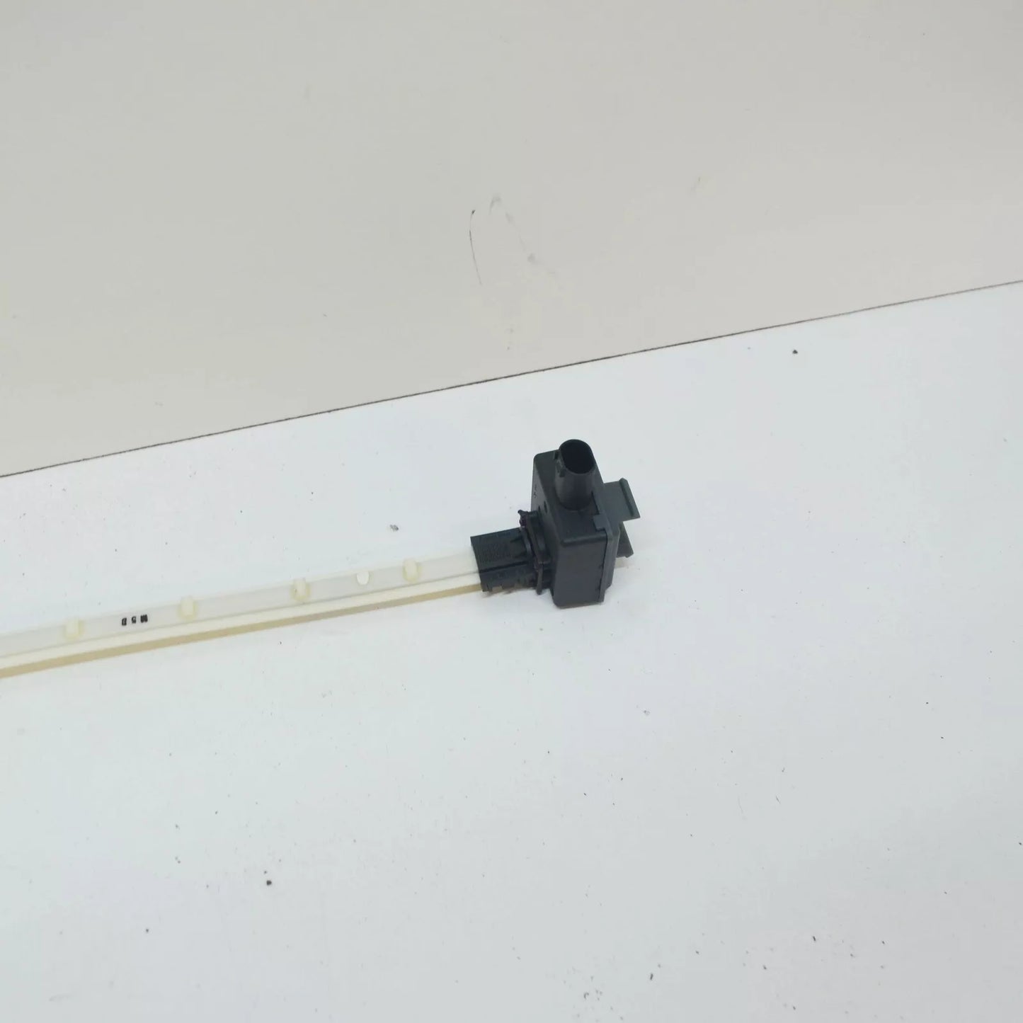 NEW BMW 5 F10 FRONT PEDESTRIAN PROTECTION F-OPTIC SESNOR 65769318780 ORIGINAL