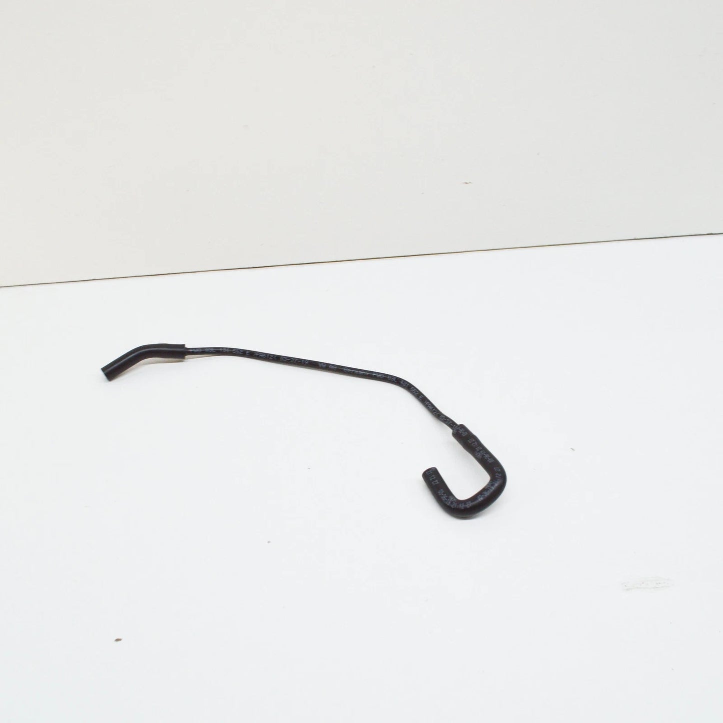 NEW AUDI A4 AVANT B8 ENGINE VACUUM HOSE 03L131552E ORIGINAL