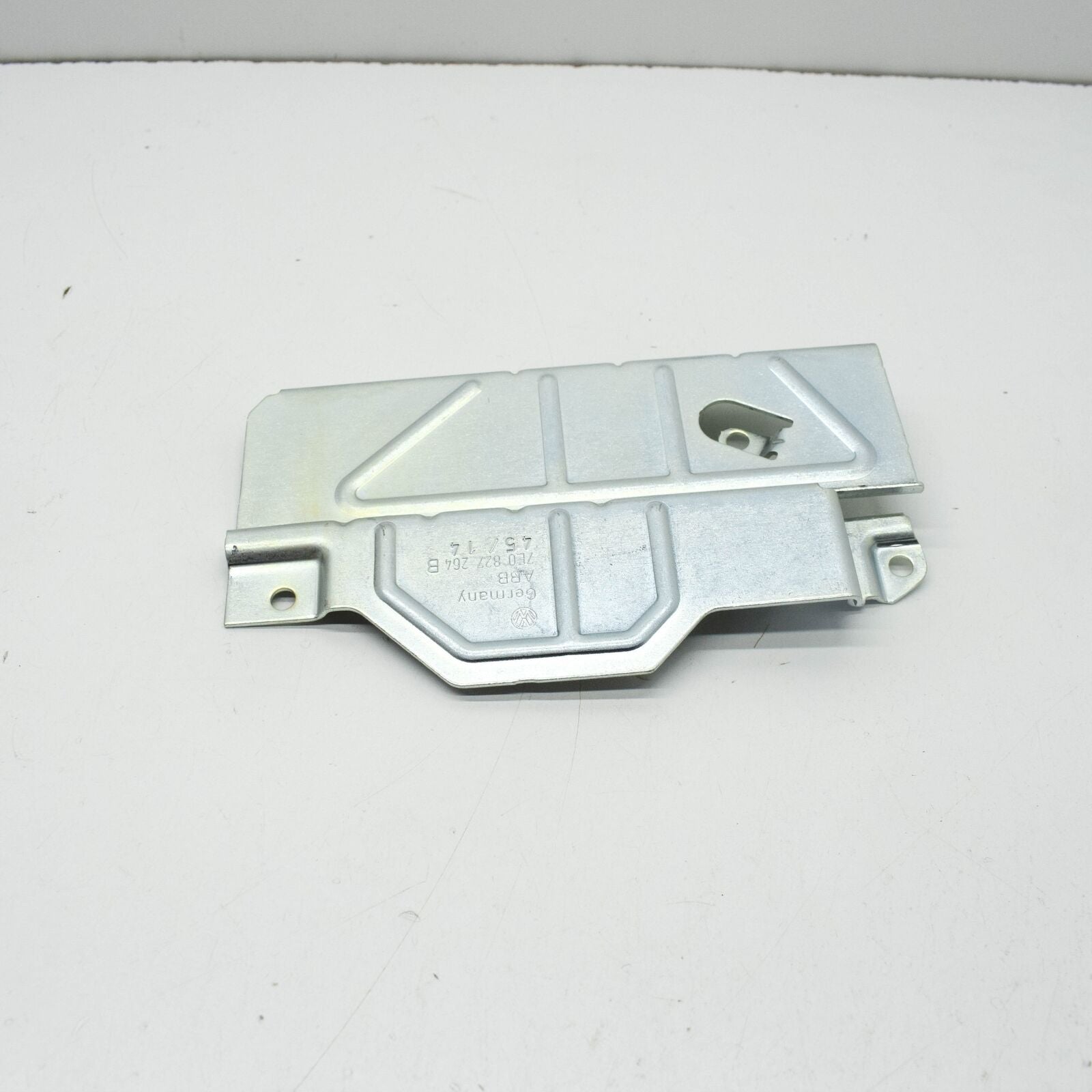 NEW VW CADDY 2K REAR BOOT LID TAILGATE HANDLE REINFORCEMENT 7E0827264B ORIGINAL