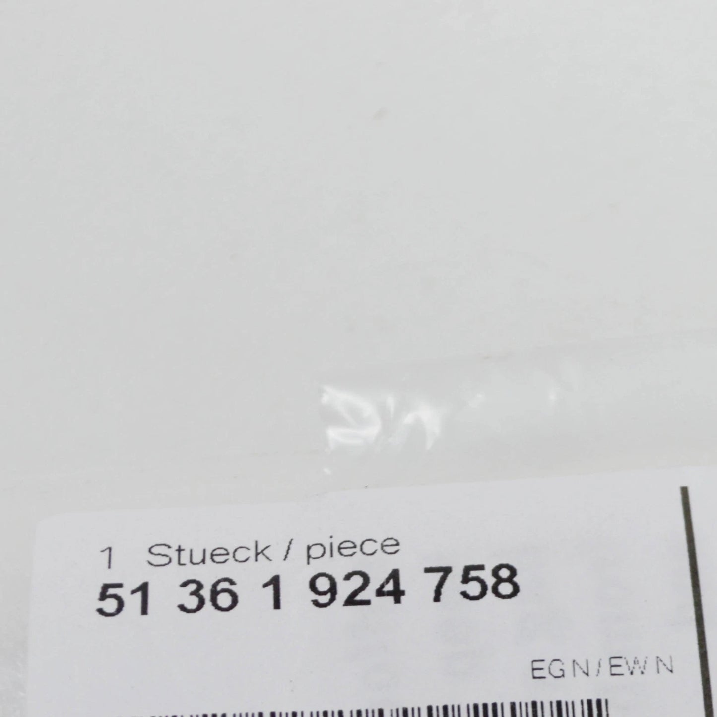 NEW BMW 3 CONVERTIBLE E30 REAR RIGHT WINDOW OUTER MOLDING 51361924758 ORIGINAL