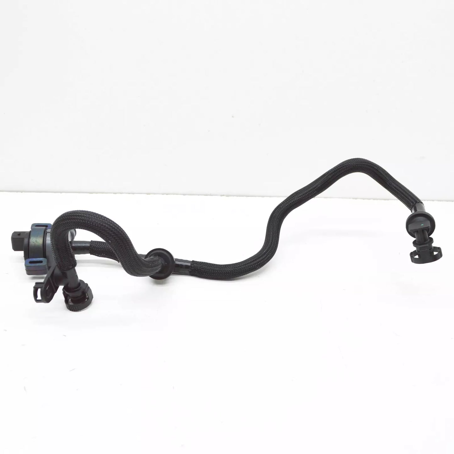 NEW BMW M5 F90 FUEL TANK VENTILATION VALVE W PIPE 13907852337 ORIGINAL