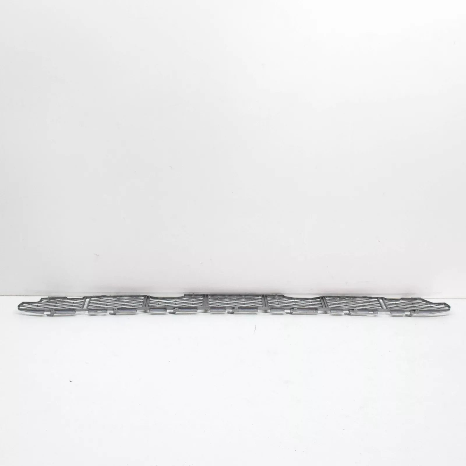 NEW BMW X5 E53 FRONT BUMPER LOWER GRILLE 51117123956 7123956 2005 ORIGINAL