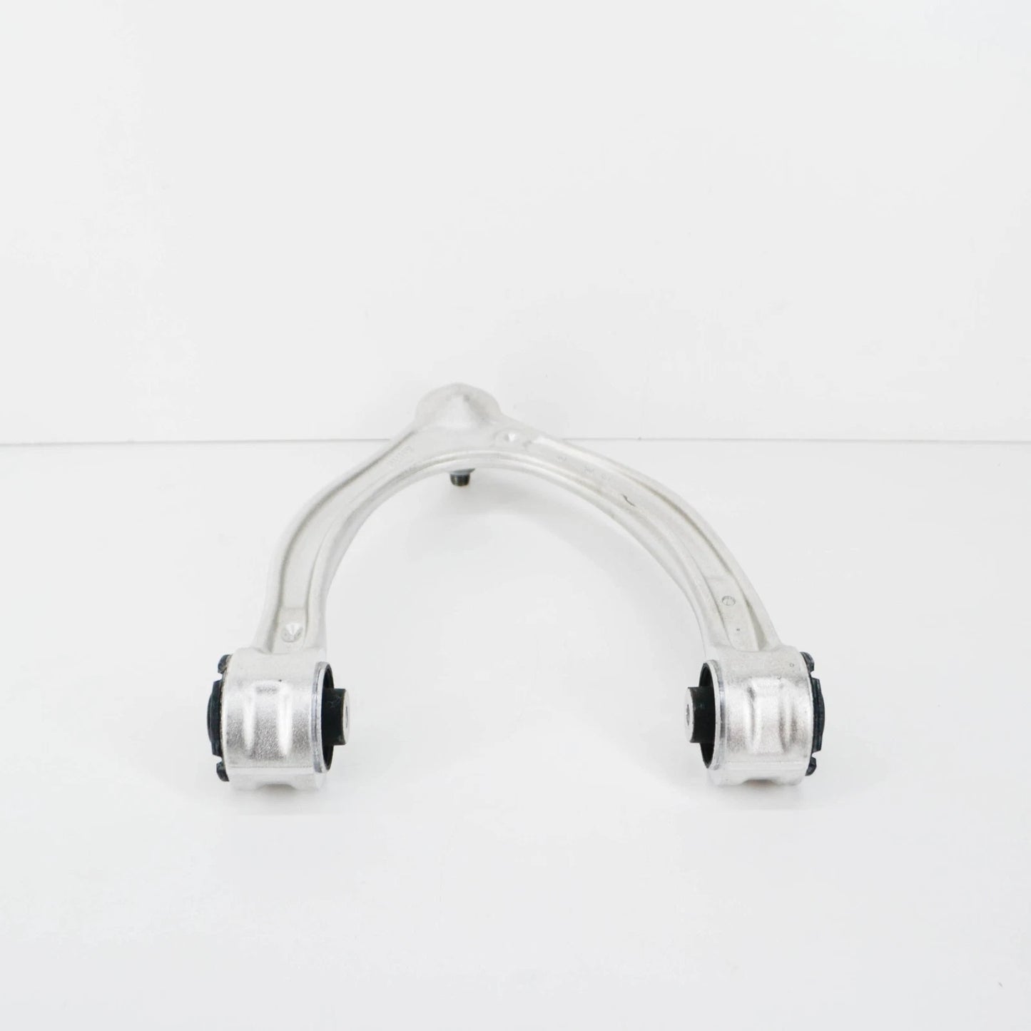 NEW MERCEDES-BENZ C-CLASS W205 FRONT LEFT UPPER CONTROL ARM A2053305501