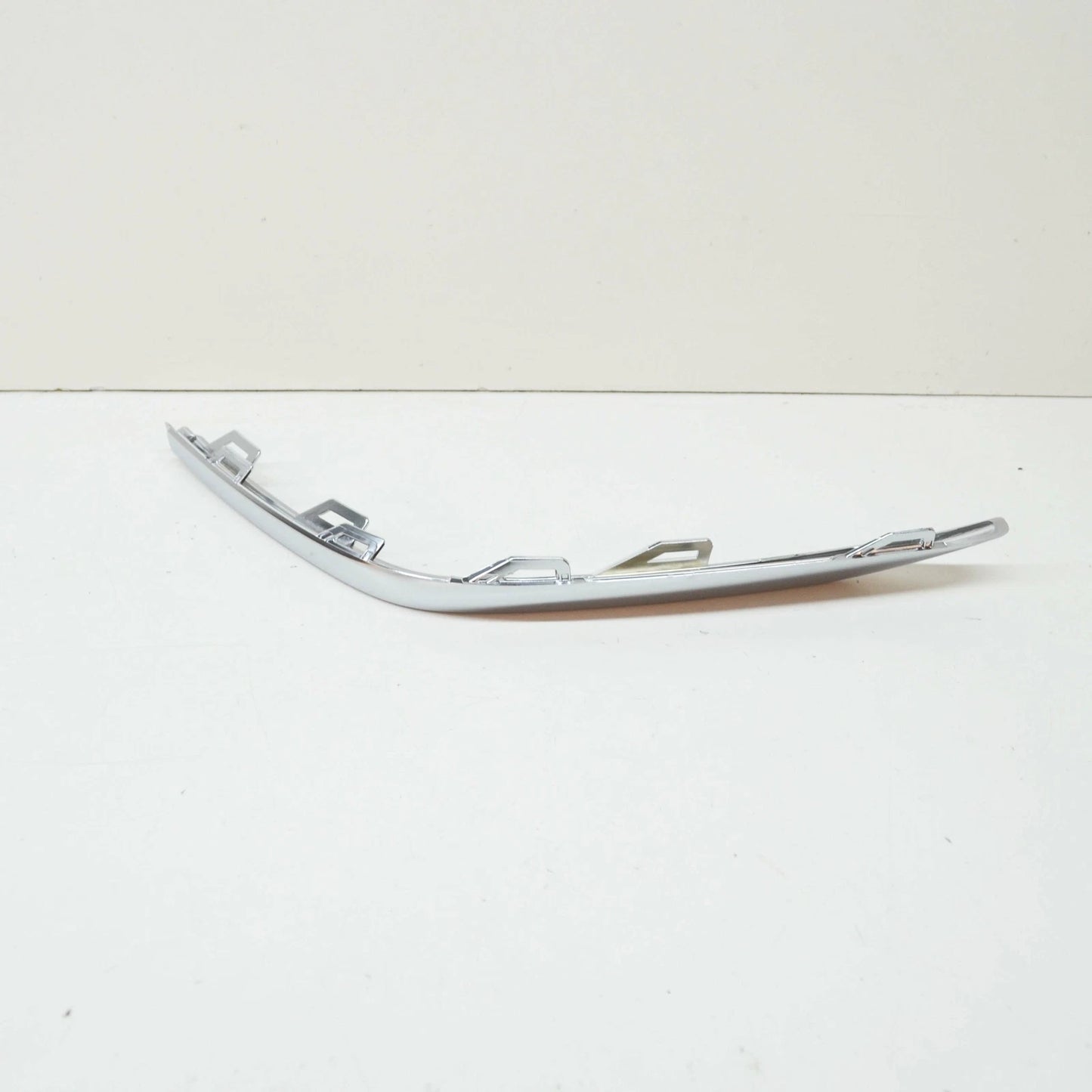 NEW AUDI A5 8W6 CABRIO REAR BUMPER RIGHT BUMPER MOLDING 8W6853258A3Q7