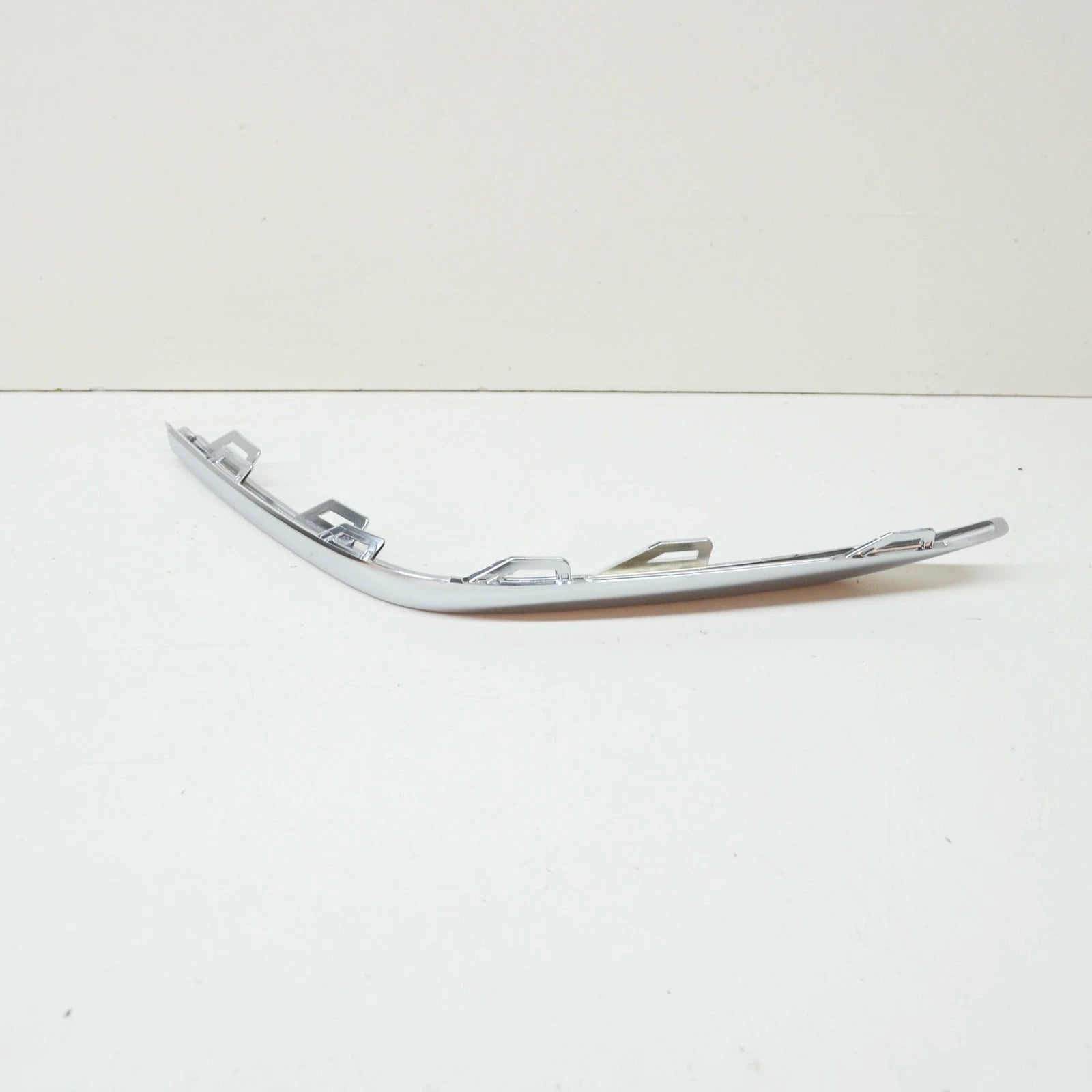 NEW AUDI A5 8W6 CABRIO REAR BUMPER RIGHT BUMPER MOLDING 8W6853258A3Q7