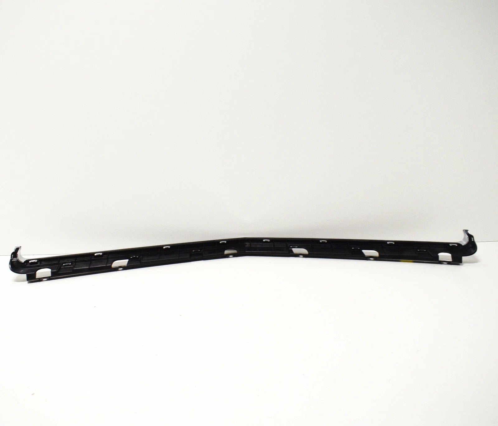 NEW MERCEDES-BENZ C W204 AMG FRONT BUMPER GRILLE UPPER TRIM A2048800983