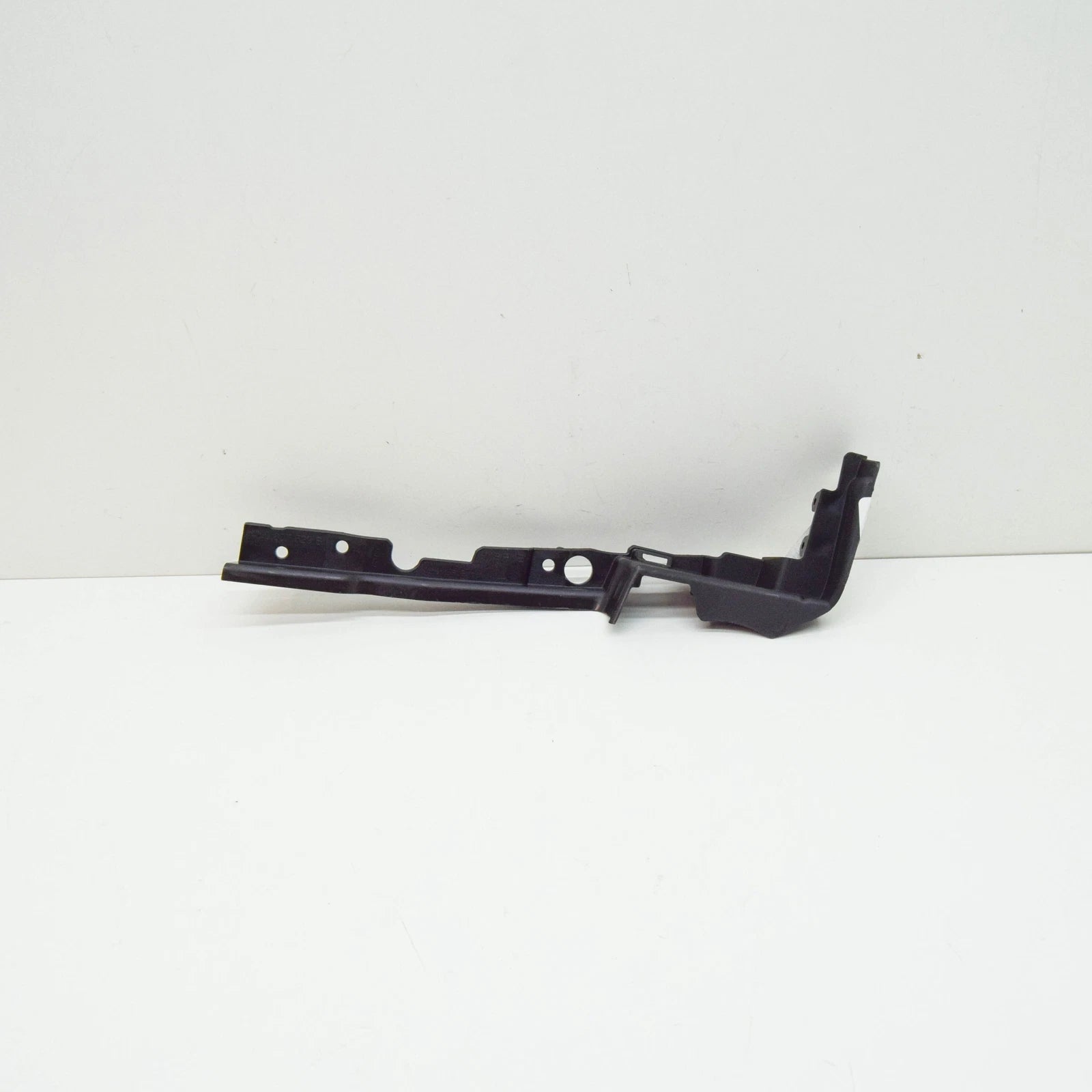 NEW AUDI A8 FRONT LEFT STRIKER PLATE 4N0807629B ORIGINAL