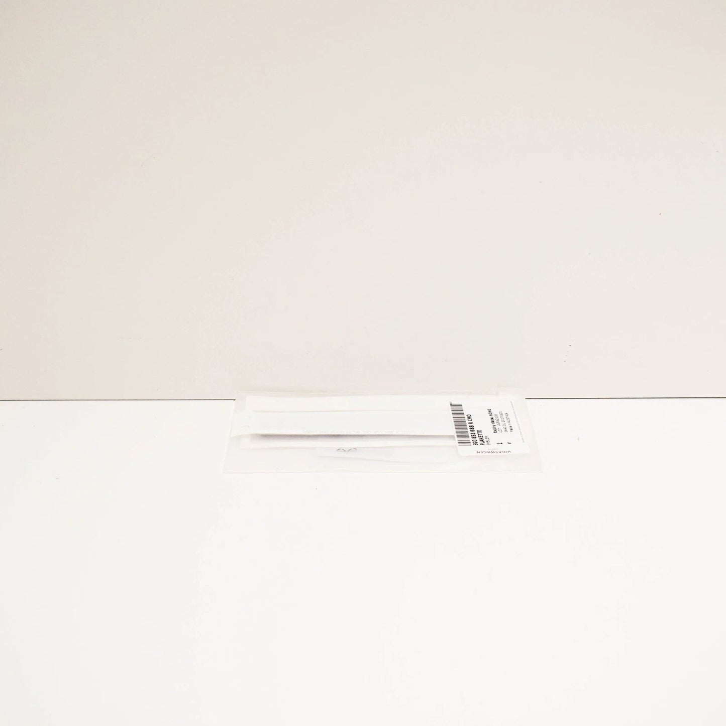 NEW VW GOLF MK7 GTI FRONT WING SIDE EMBLEM LOGO 5G0853688RCMO ORIGINAL