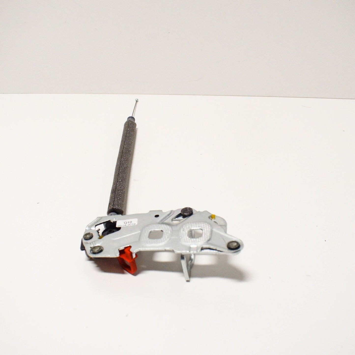 NEW MERCEDES-BENZ E-CLASS W212 REAR TRUNK LID LOCK A2127500084 2010 ORIGINAL