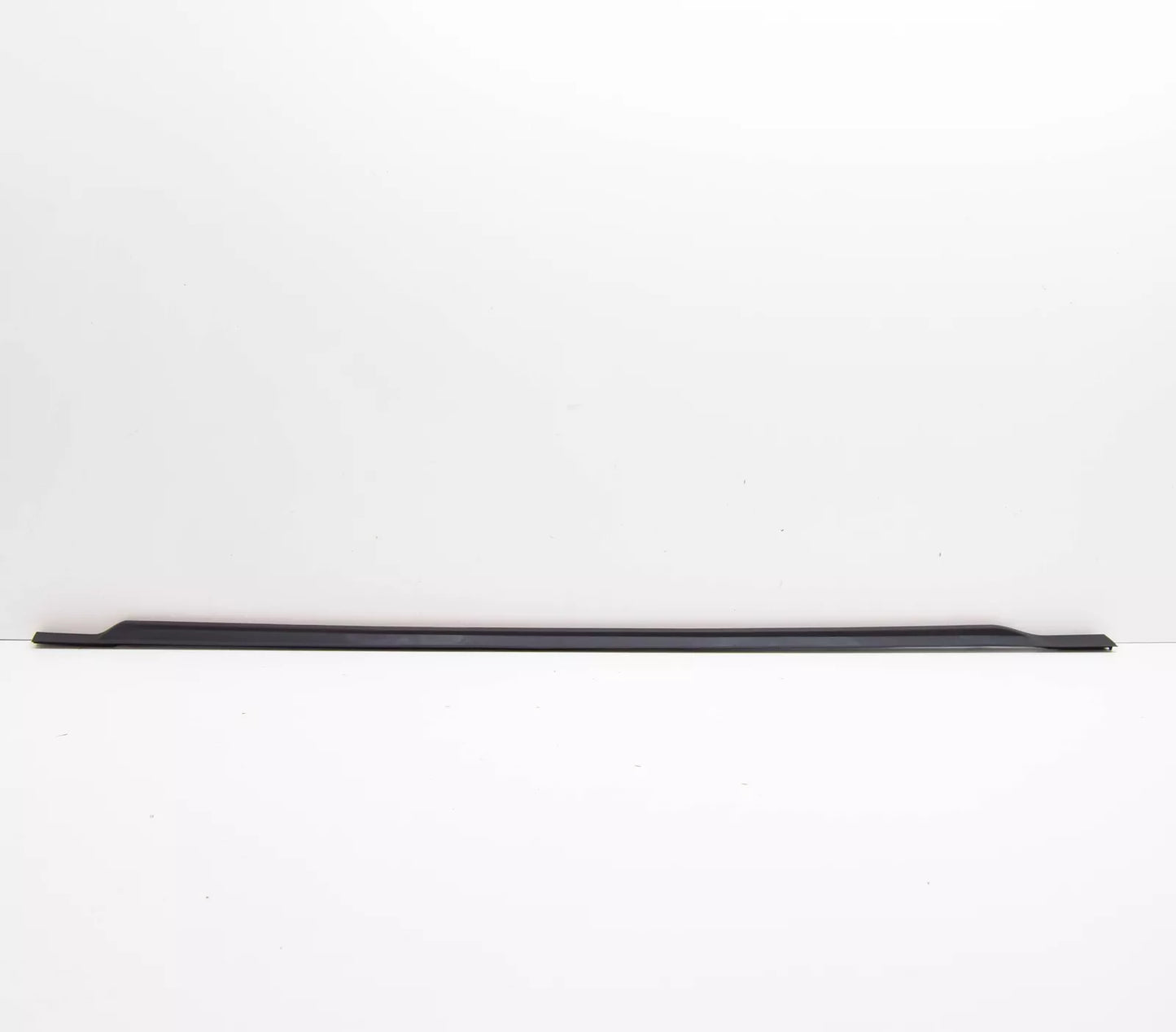 NEW MERCEDES-BENZ S-CLASS W222 FRONT RIGHT DOOR SEAL A2226900270 ORIGINAL