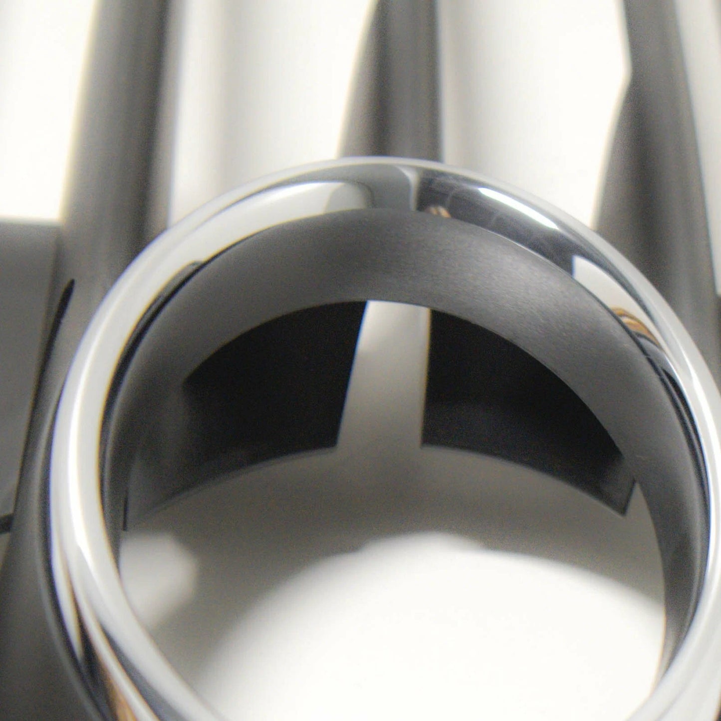 NEW AUDI TT 8J FRONT BUMPER LEFT GRILLE 8J0807681JT94