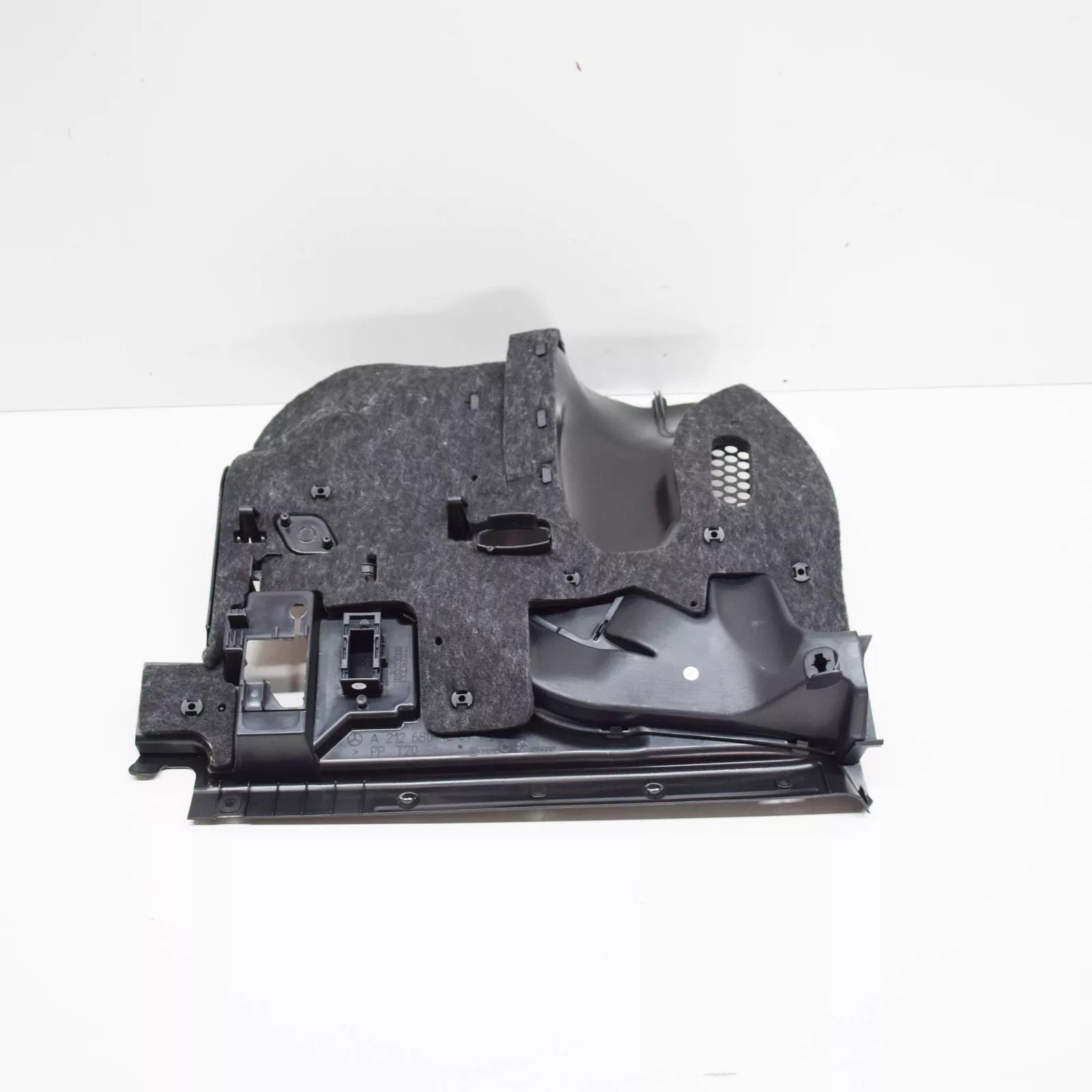 NEW MERCEDES-BENZ E W212 LOWER DASHBOARD TRIM PANEL A21268098019051 ORIGINAL