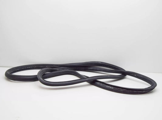 NEW BMW 6 E24 COUPE REAR BACK WINDOW WEATHERSTRIP 51311839116 1839116 ORIGINAL