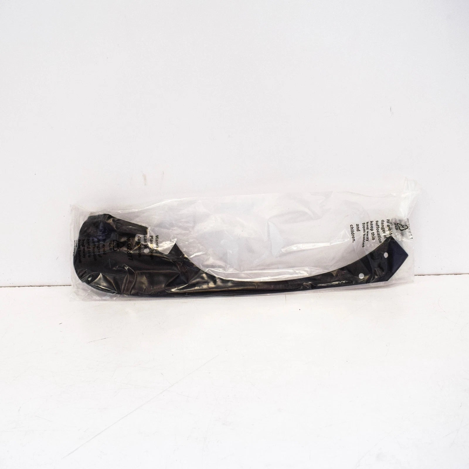 NEW BMW Z8 E52 REAR RIGHT WATER GUTTER 51718266506 ORIGINAL