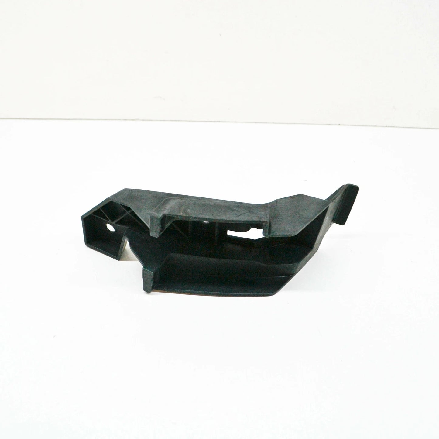 NEW MERCEDES-BENZ C W204 REAR RIGHT BUMPER SUPPORT BRACKET A2048854914 ORIGINAL