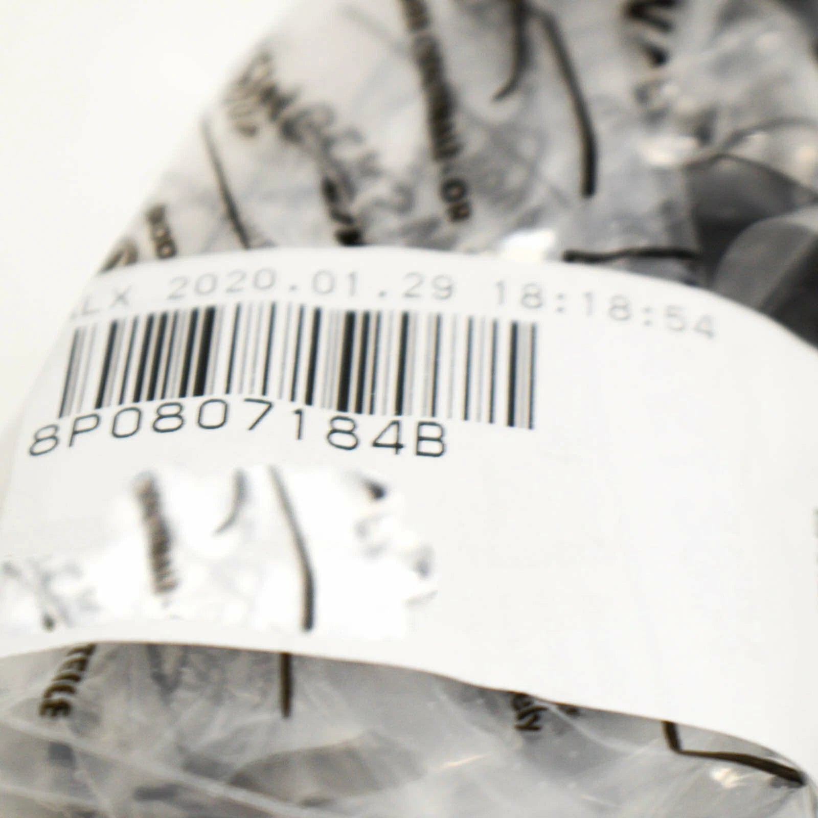 NEW AUDI A3 8P FRONT BUMPER RIGHT SUPPORT BRACKET 8P0807184B ORIGINAL