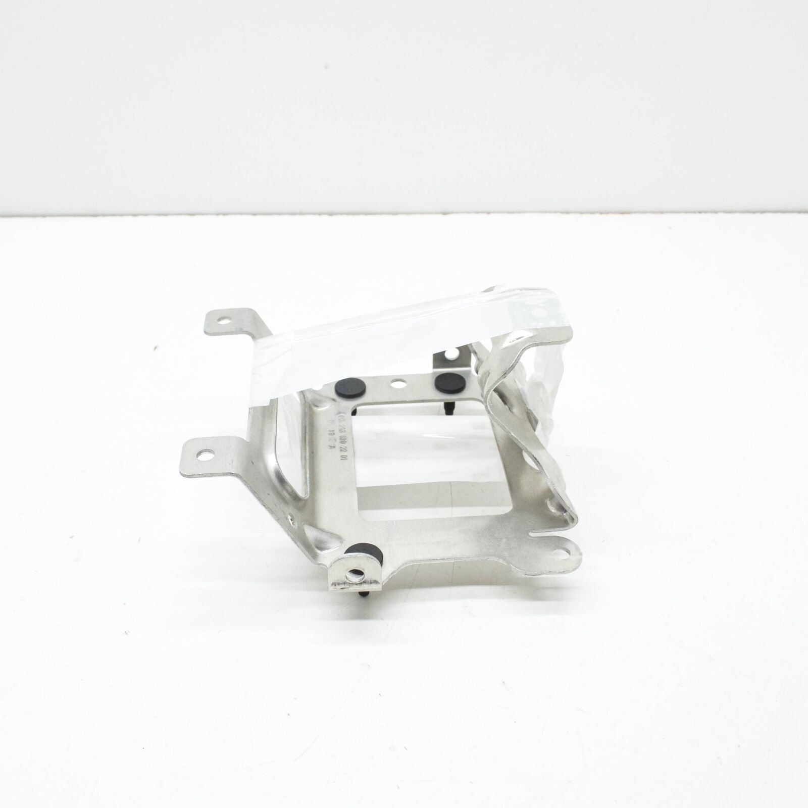 NEW MERCEDES-BENZ E W213 FRONT ACC BRACKET SUPPORT A2136202201 ORIGINAL