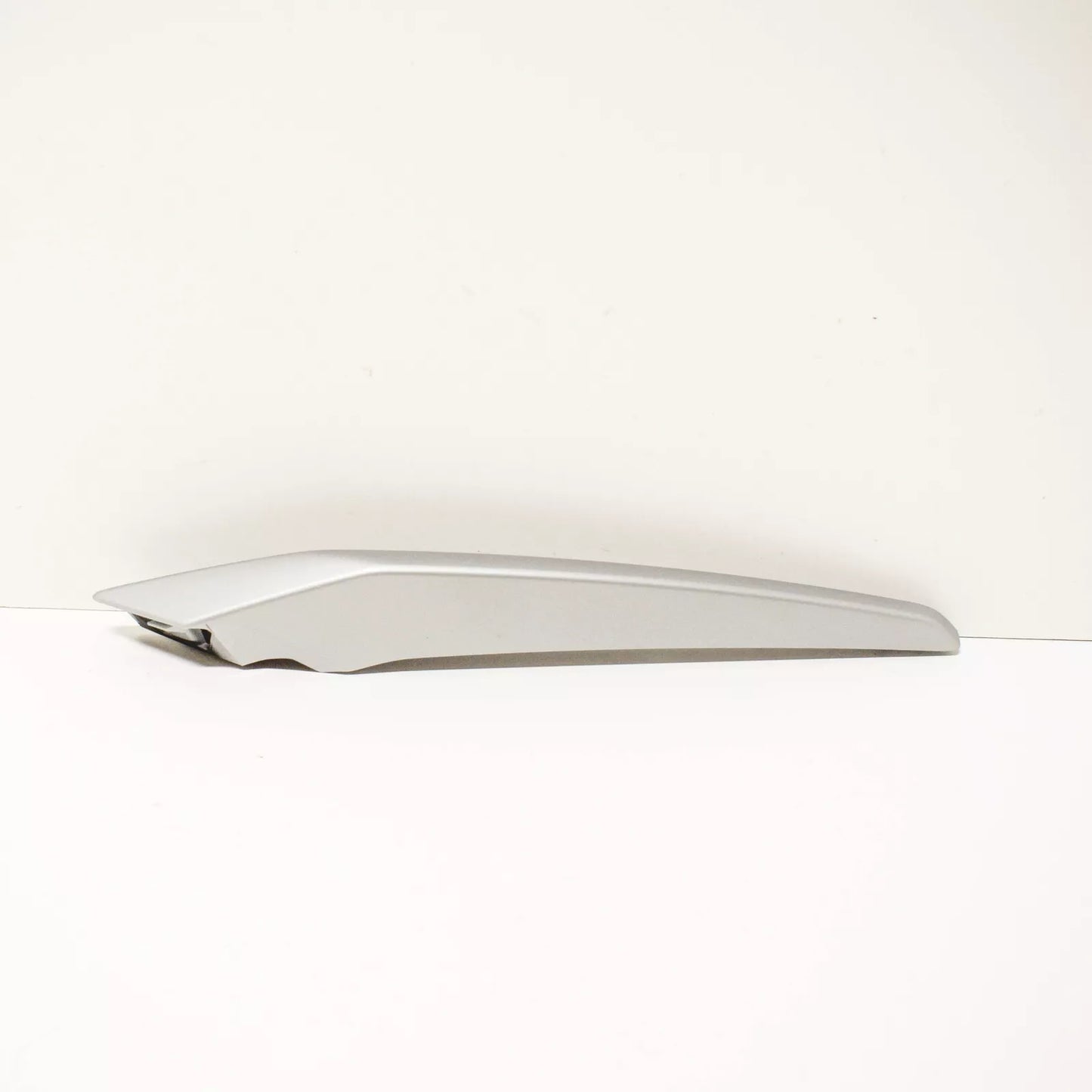 NEW BMW 3 F30 FRONT BUMPER RIGHT GRILL MOULDING 51117293106 ORIGINAL