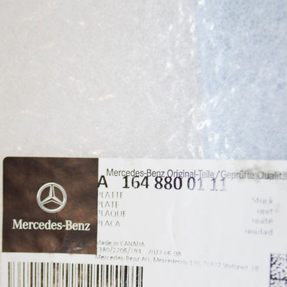 NEW MERCEDES-BENZ M-CLASS W164 REAR BUMPER SILVER LOAD PLATE TRIM A1648800111