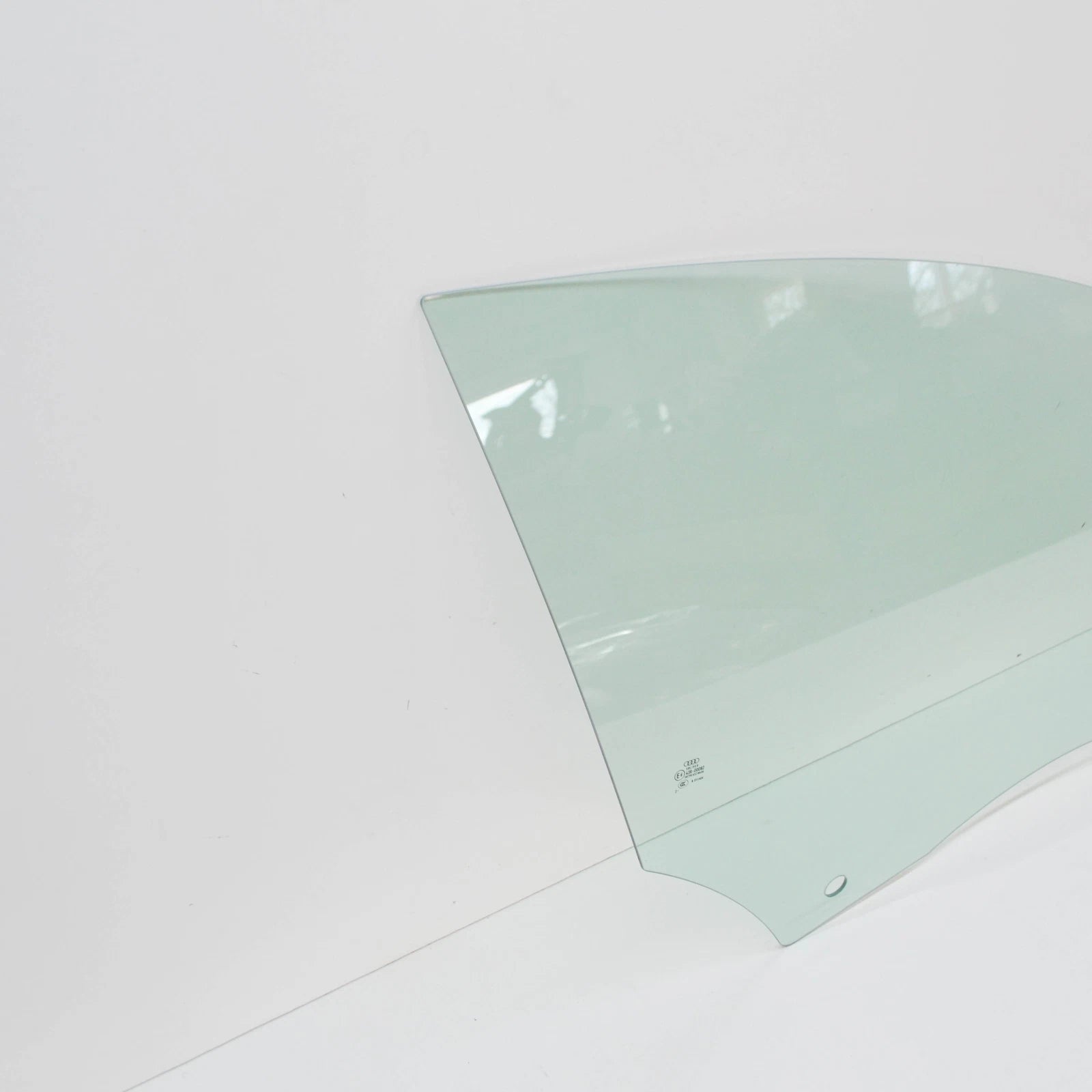 NEW AUDI A5 8T FRONT RIGHT SIDE DOOR WINDOW 8T8845202B ORIGINAL