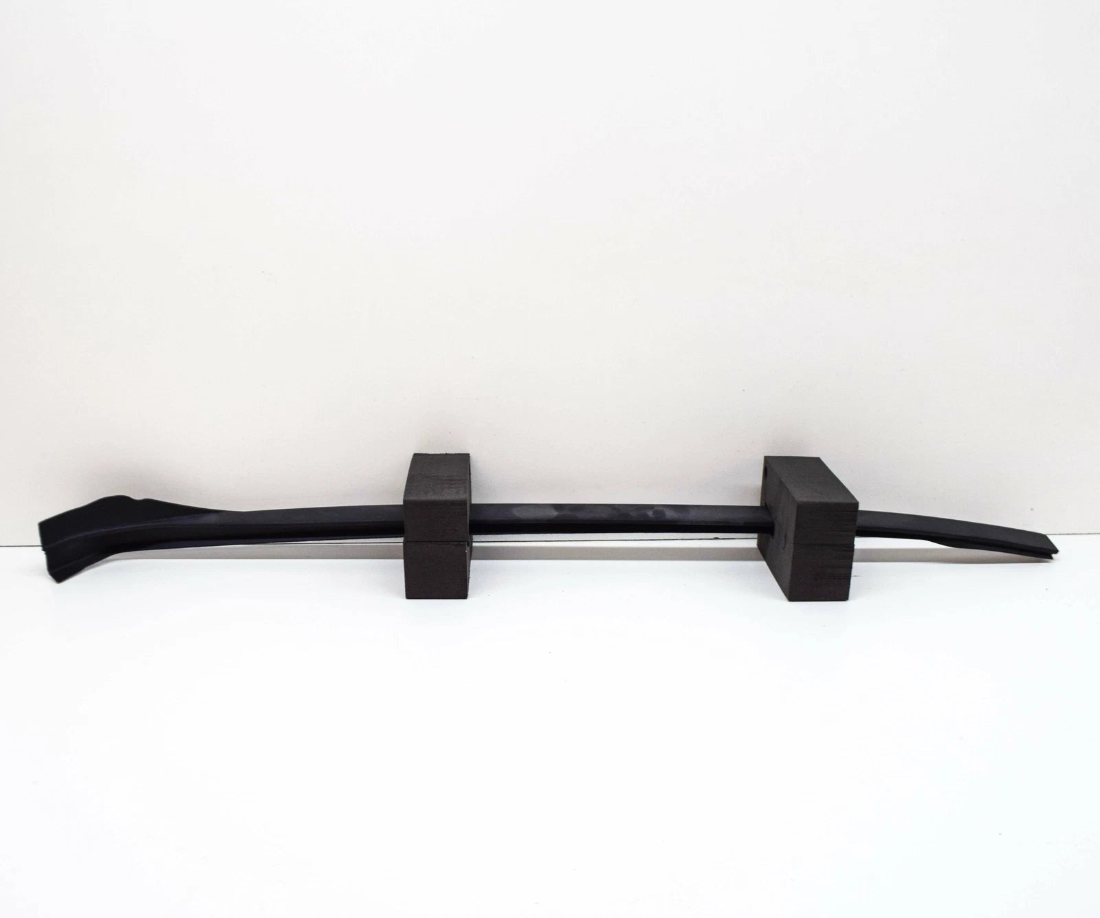 NEW BMW X4 G02 M FRONT RIGHT WINDSHIELD DRIP MOULDING 51137461746 ORIGINAL